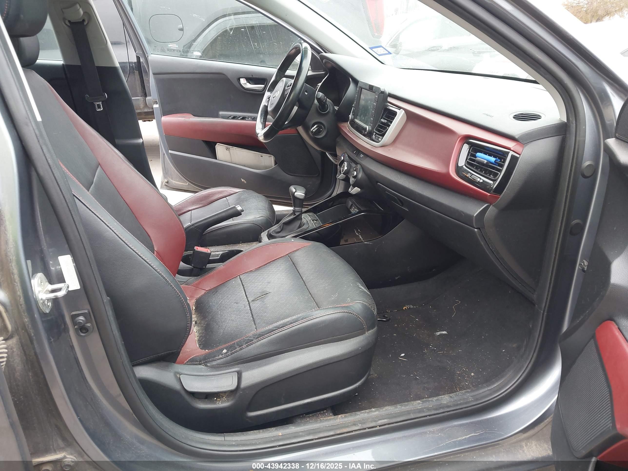 KIA RIO image 5