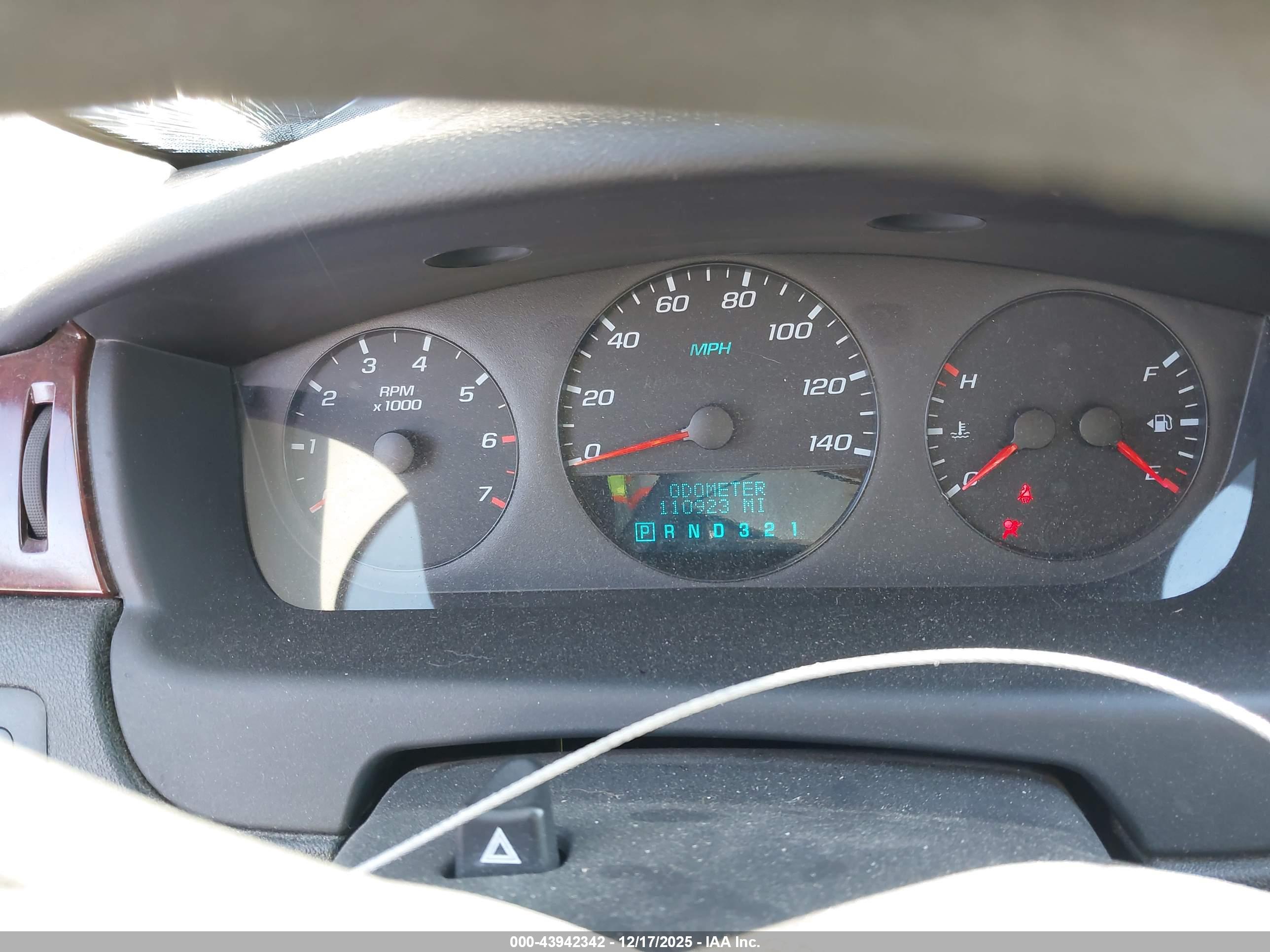 CHEVROLET IMPALA image 7