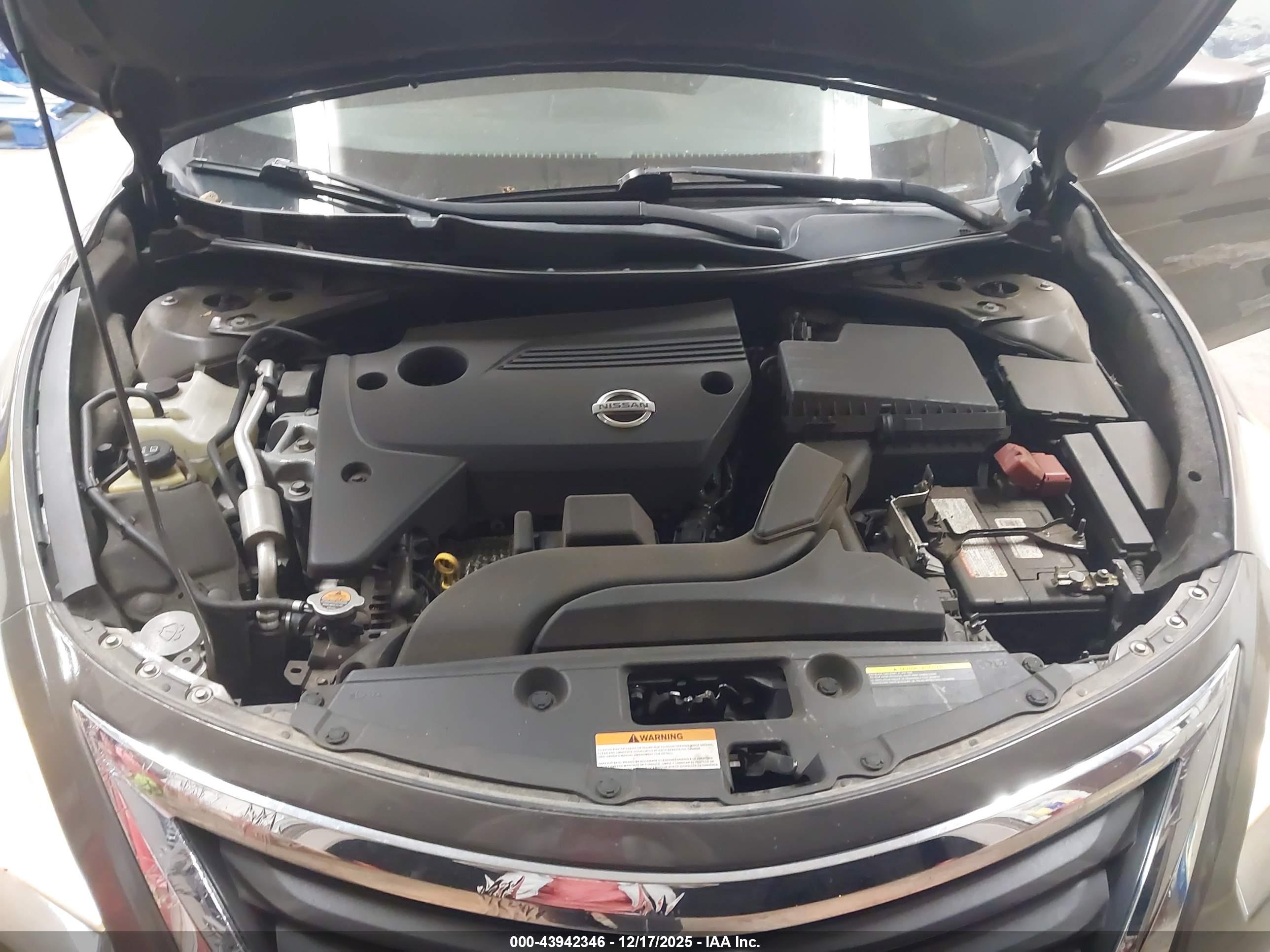 NISSAN ALTIMA image 10