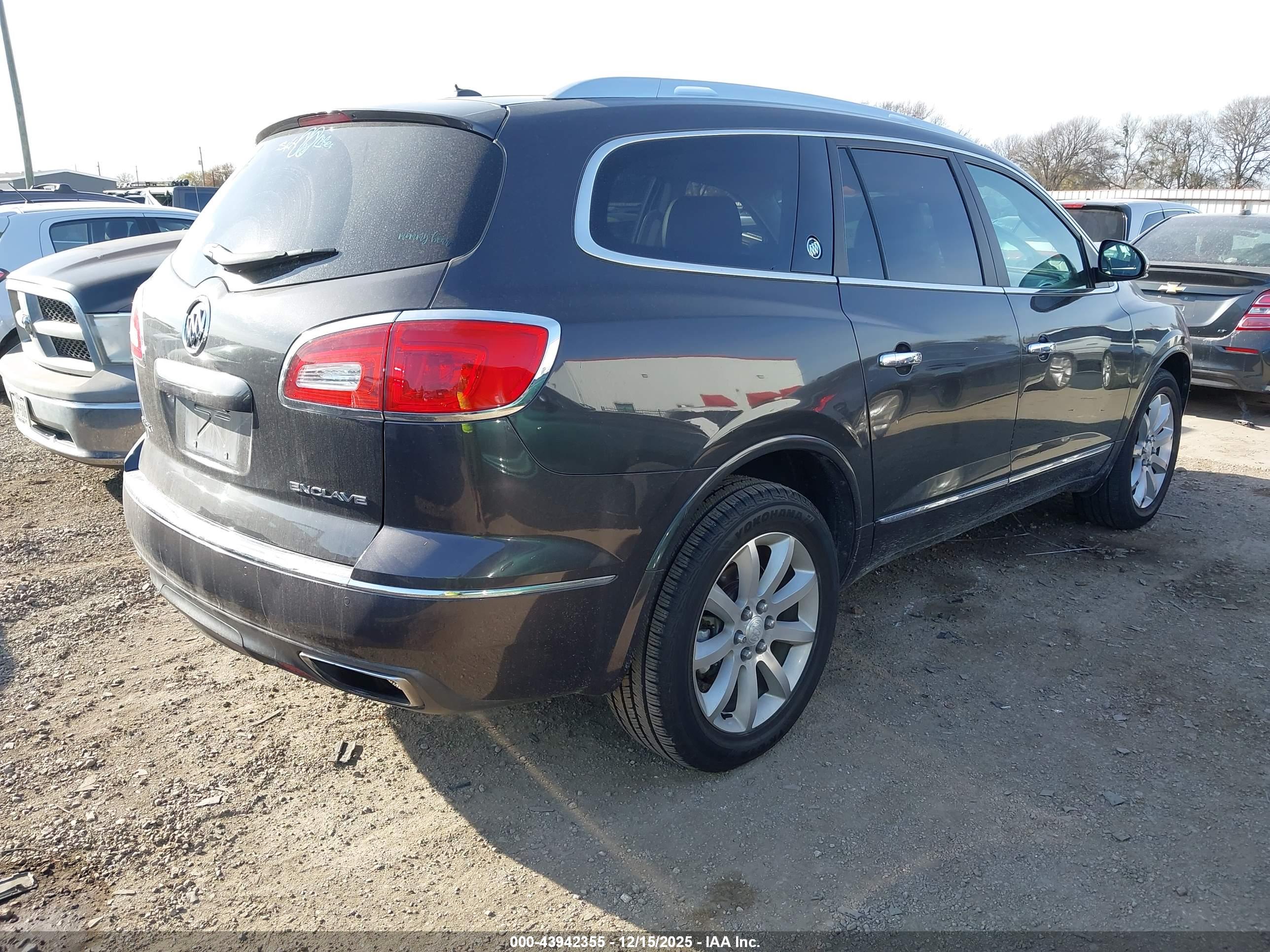 BUICK ENCLAVE image 4