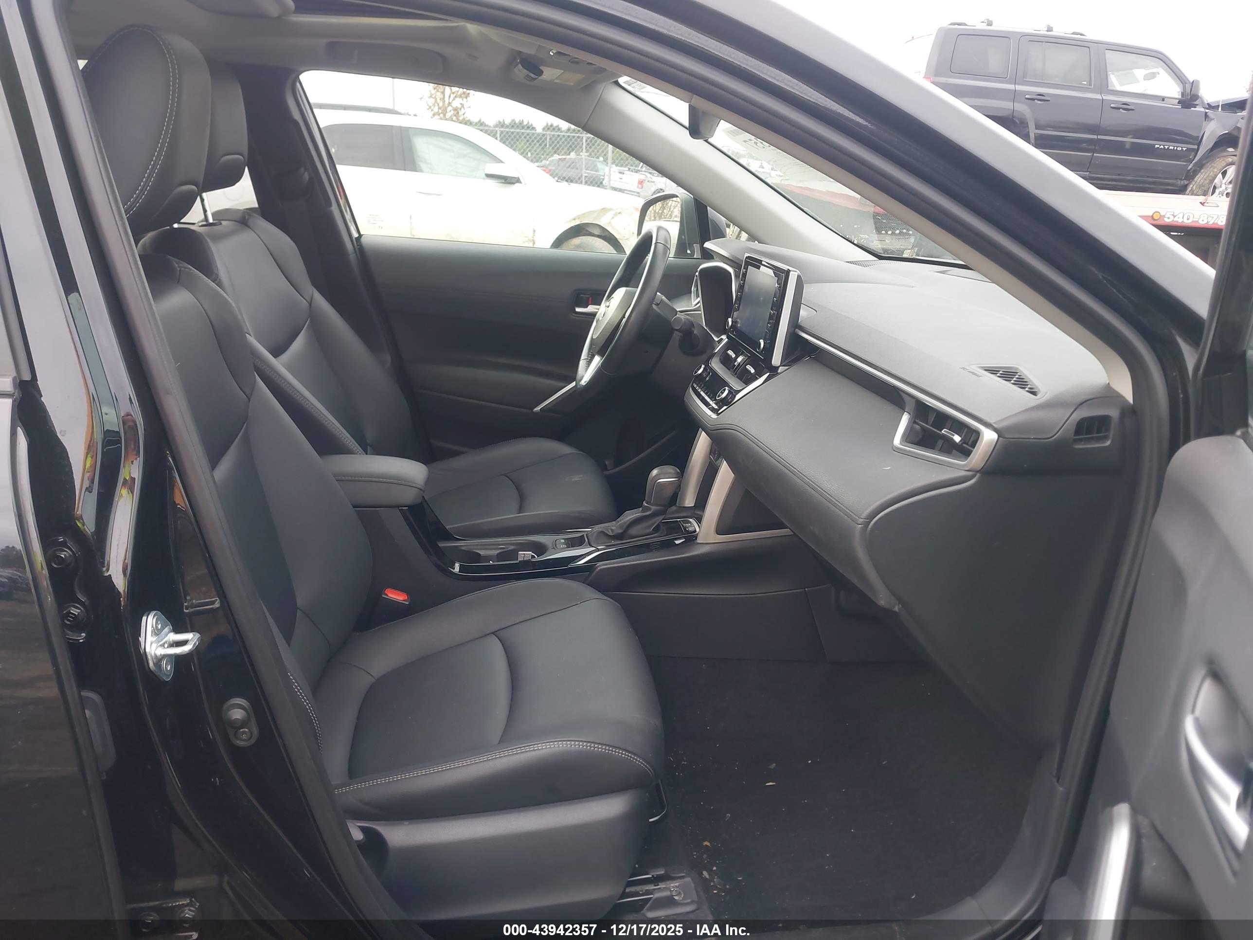 TOYOTA COROLLA image 5