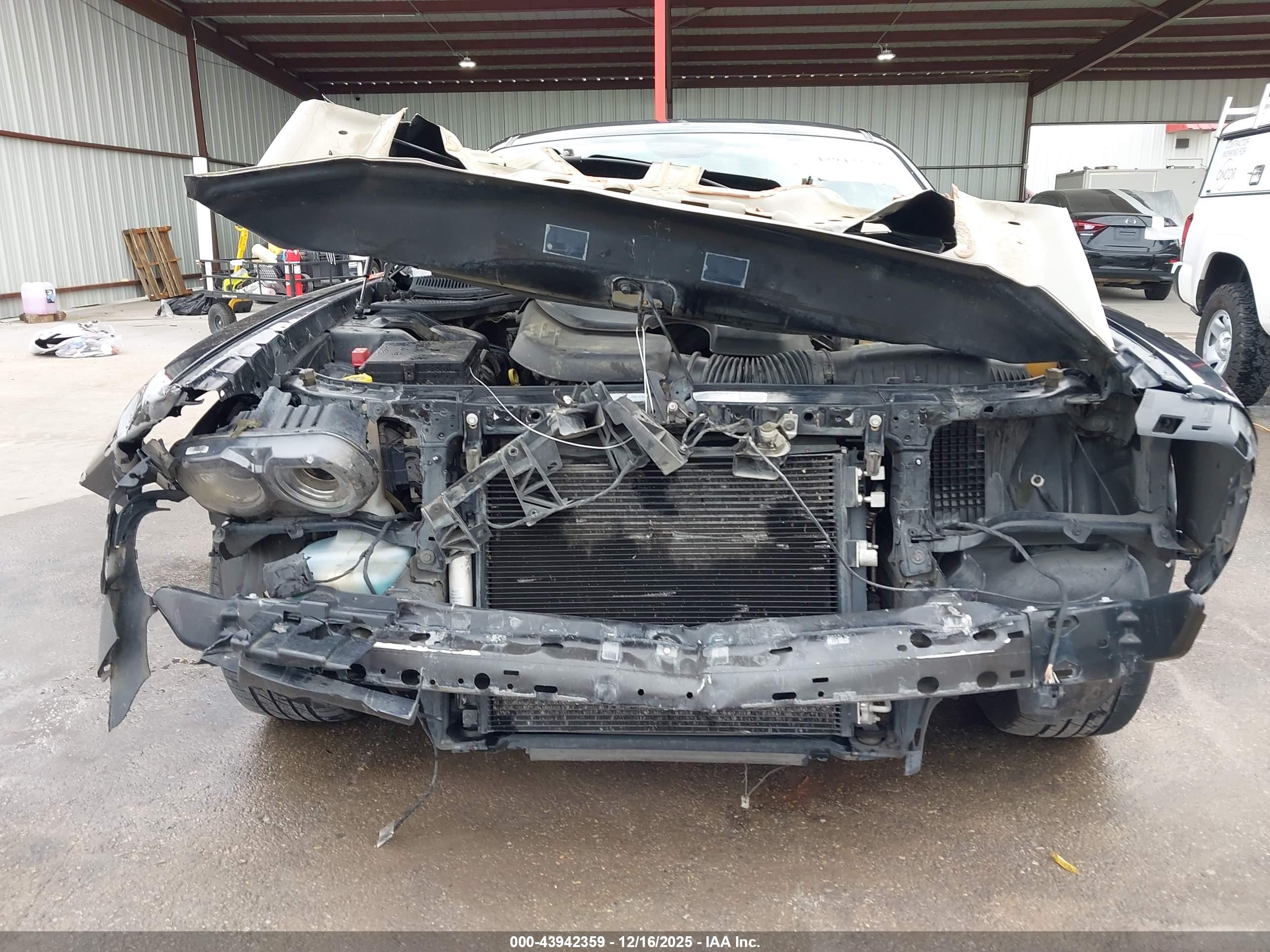 DODGE CHALLENGER image 6