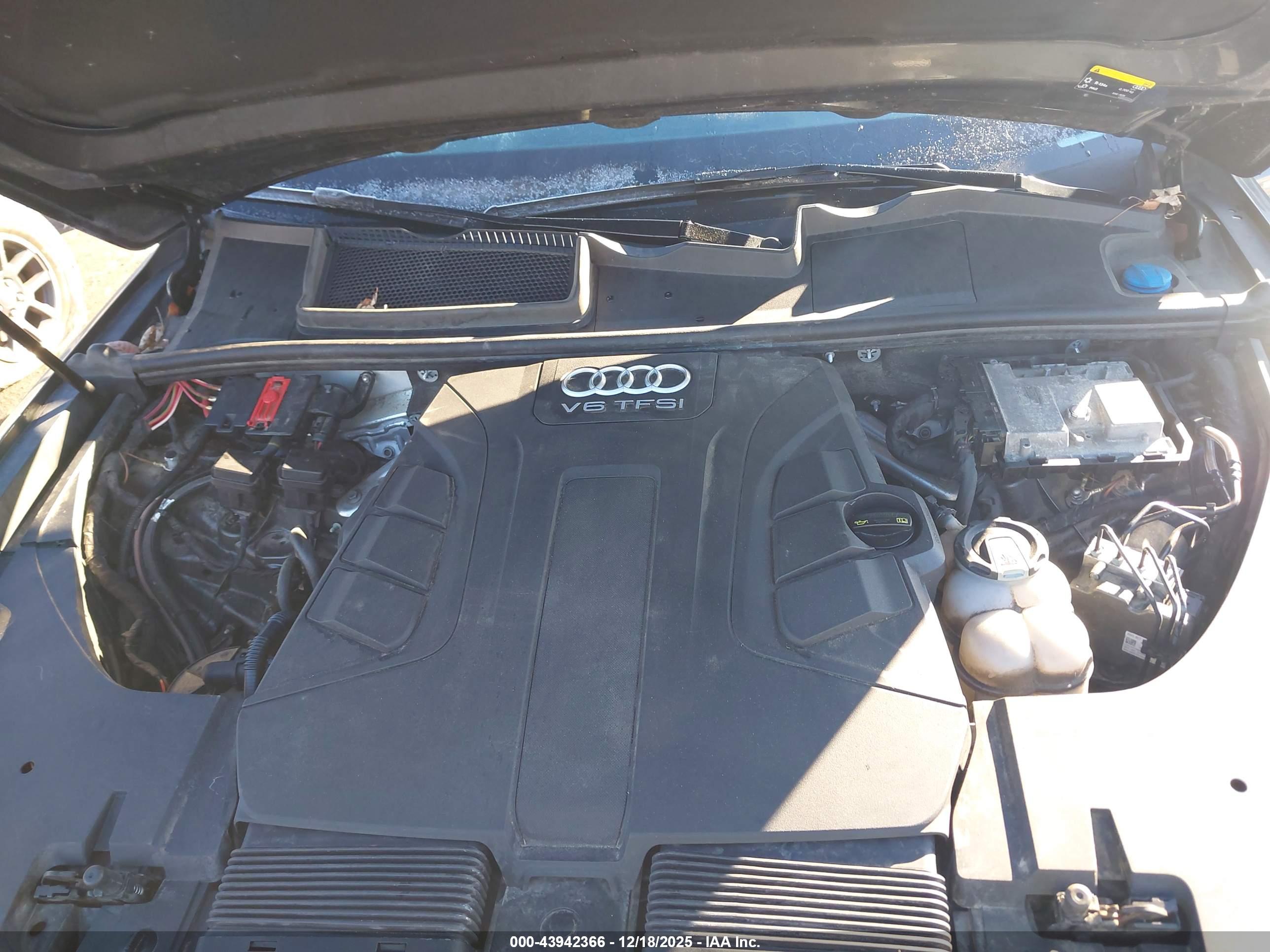 AUDI Q7 image 10