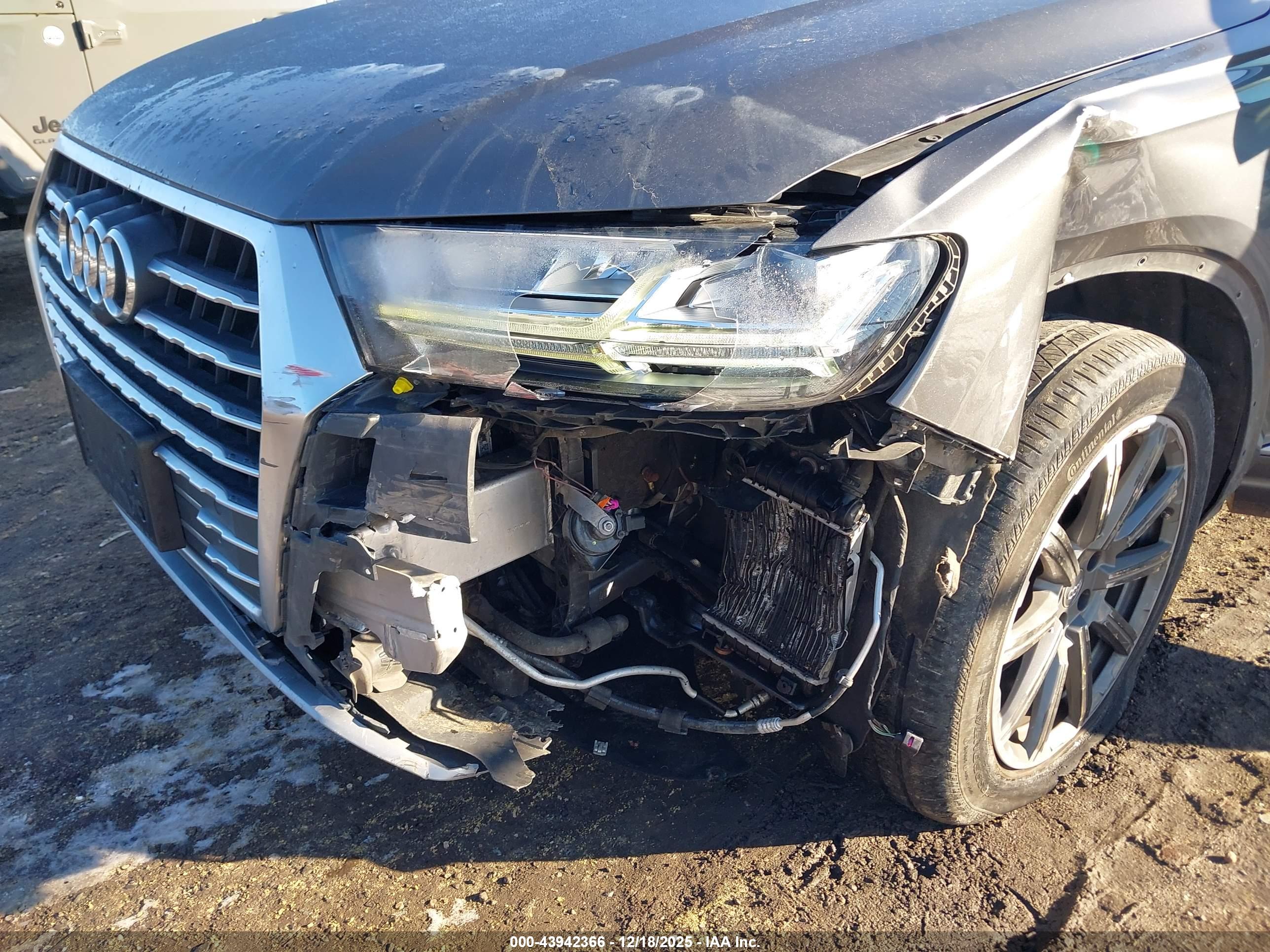 AUDI Q7 image 6