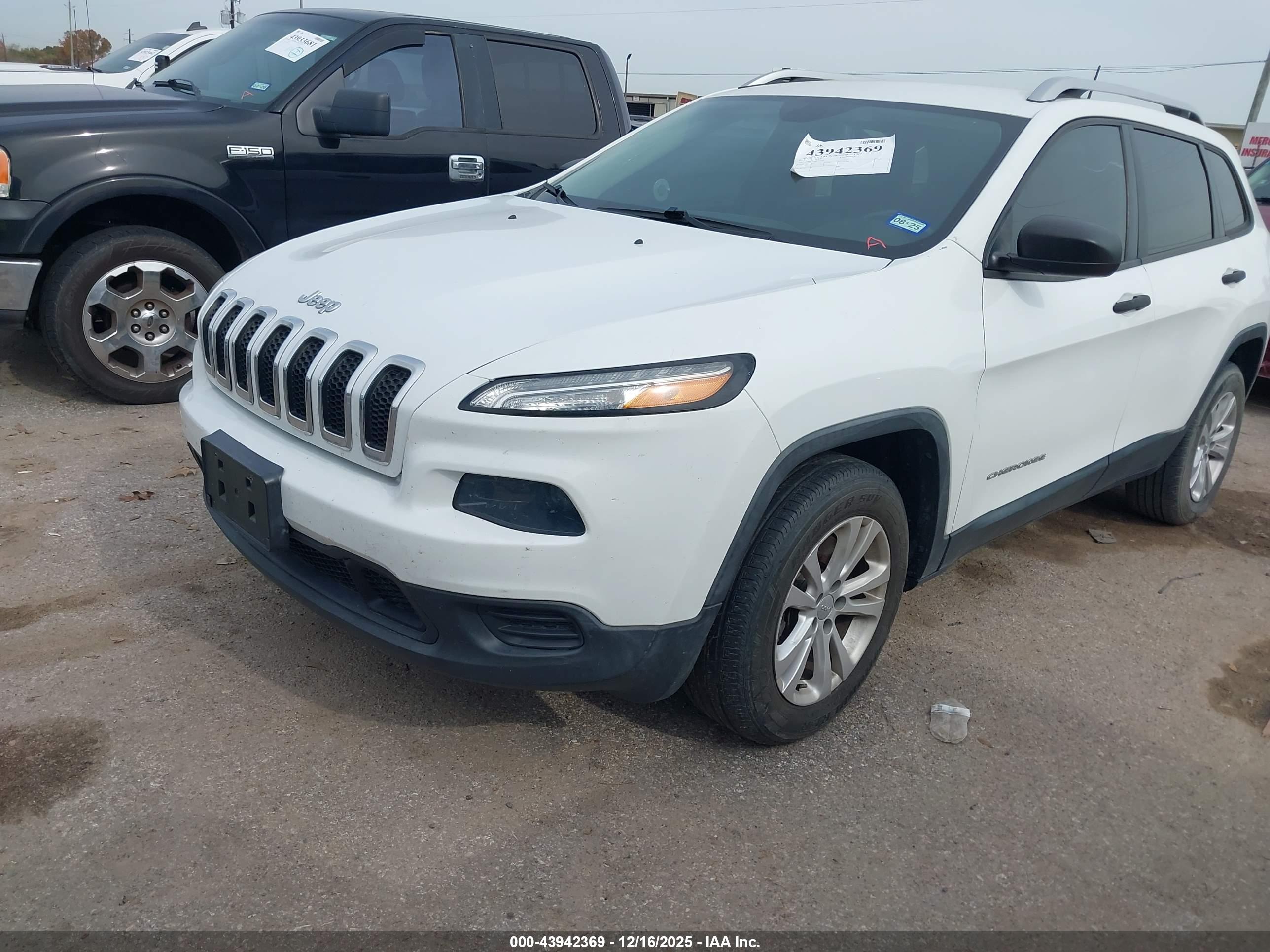 JEEP CHEROKEE image 2
