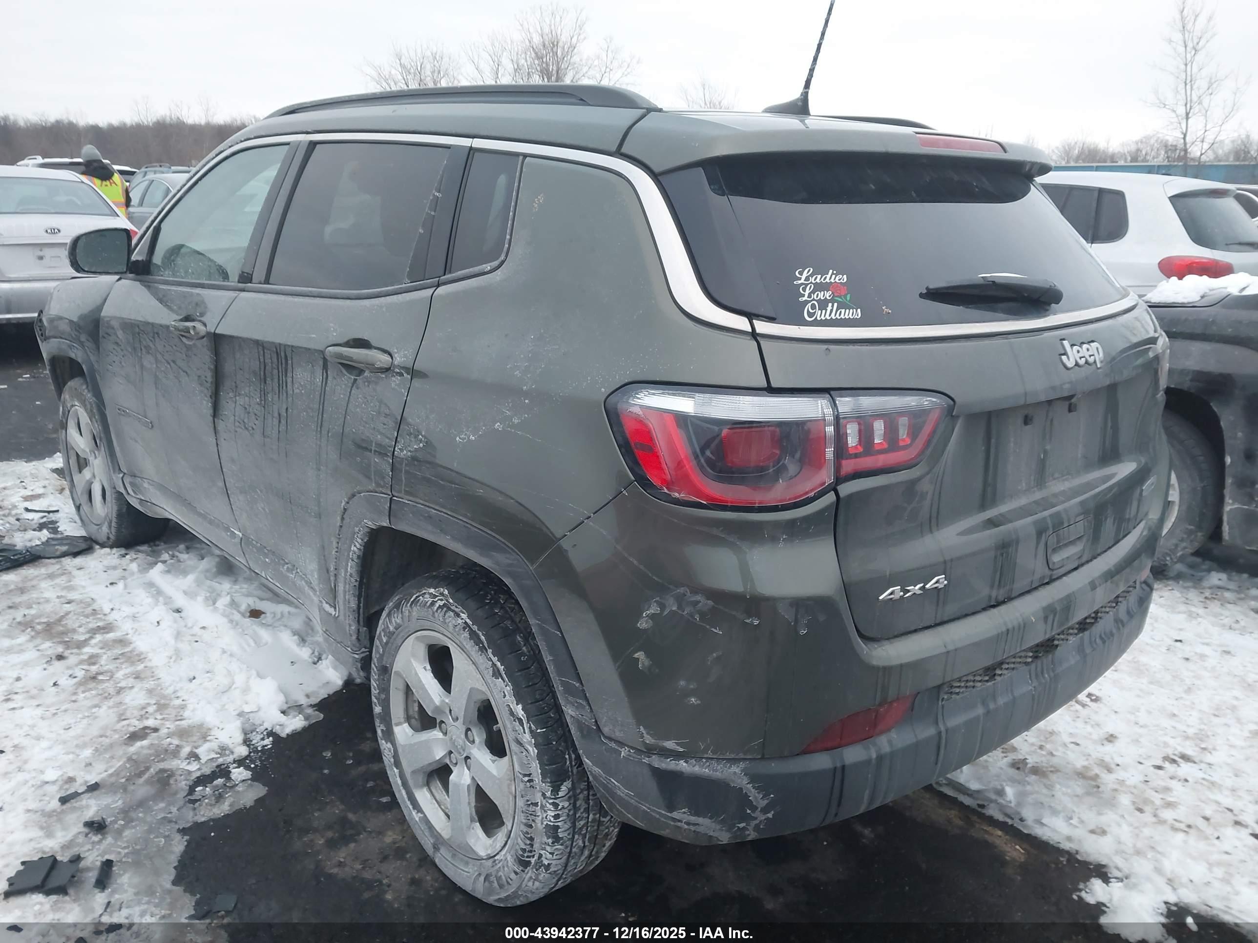 JEEP COMPASS image 3