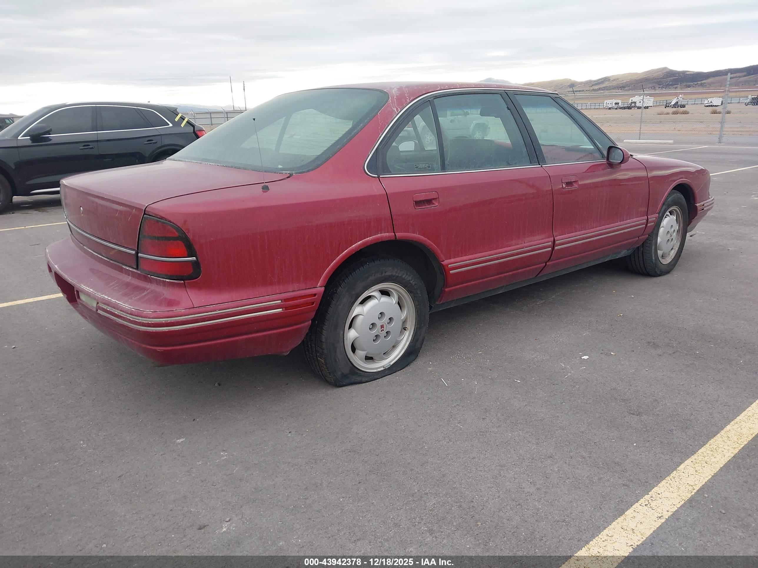 OLDSMOBILE 88 image 4