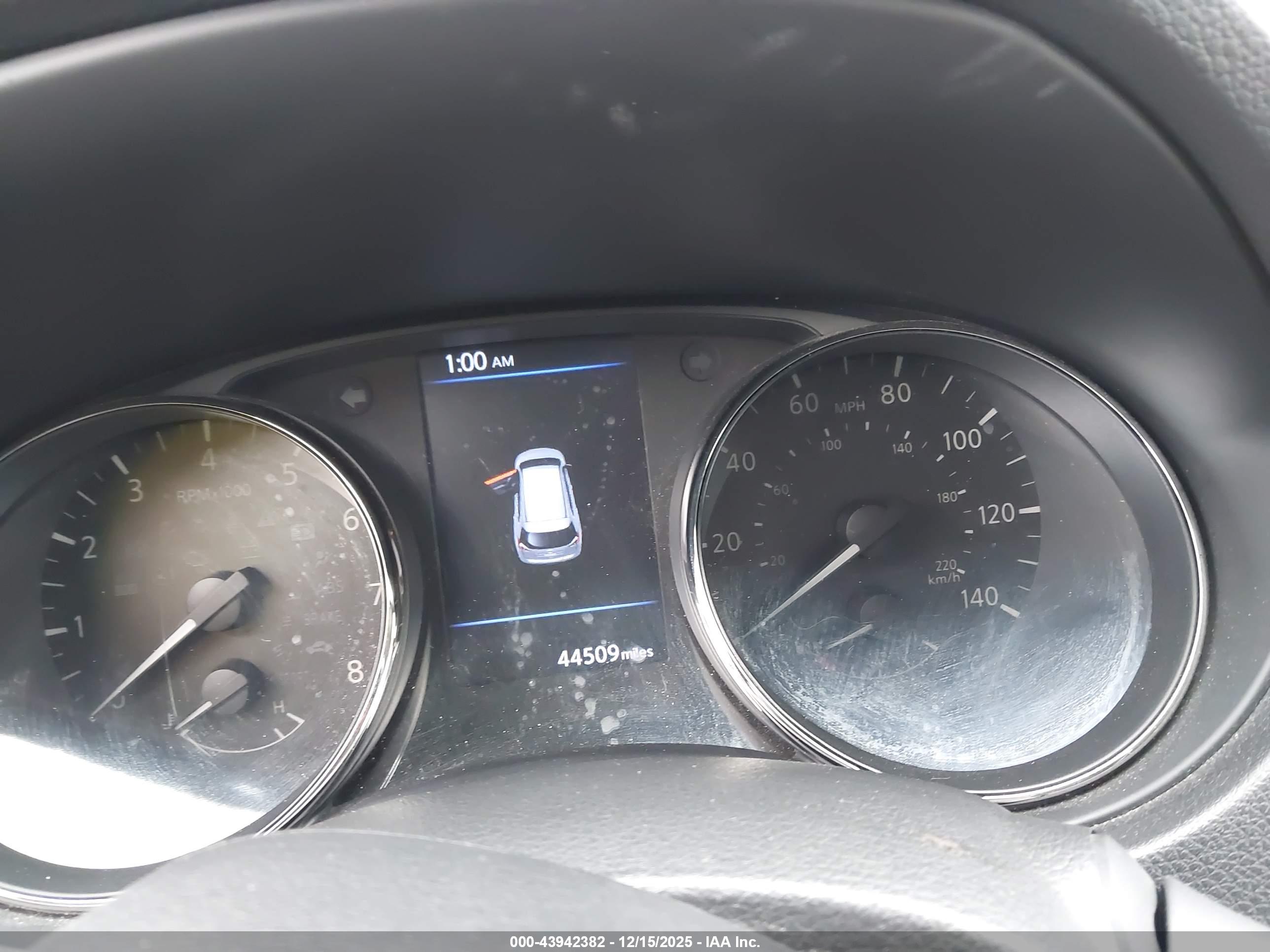 NISSAN ROGUE image 7