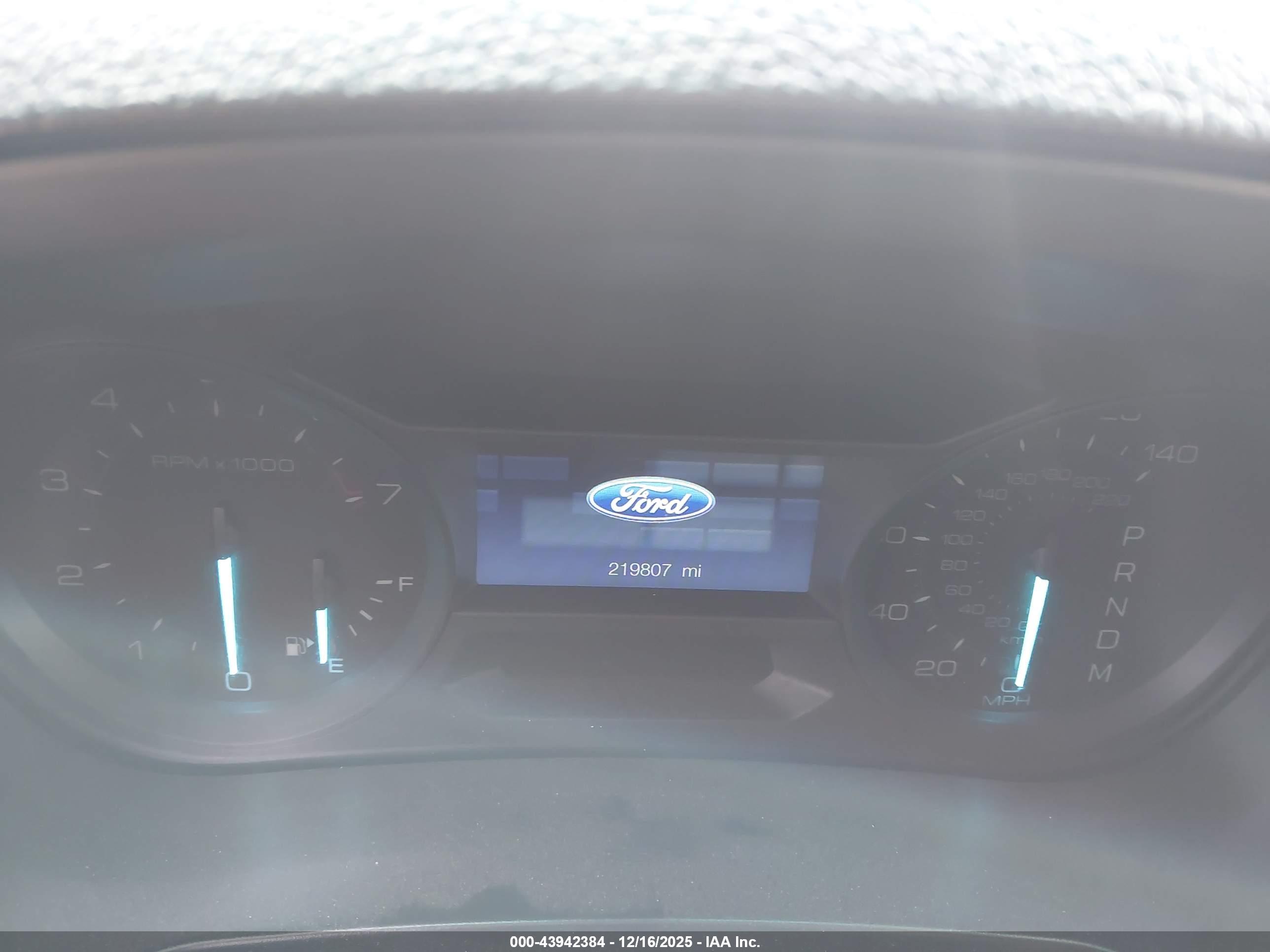 FORD EXPLORER image 7