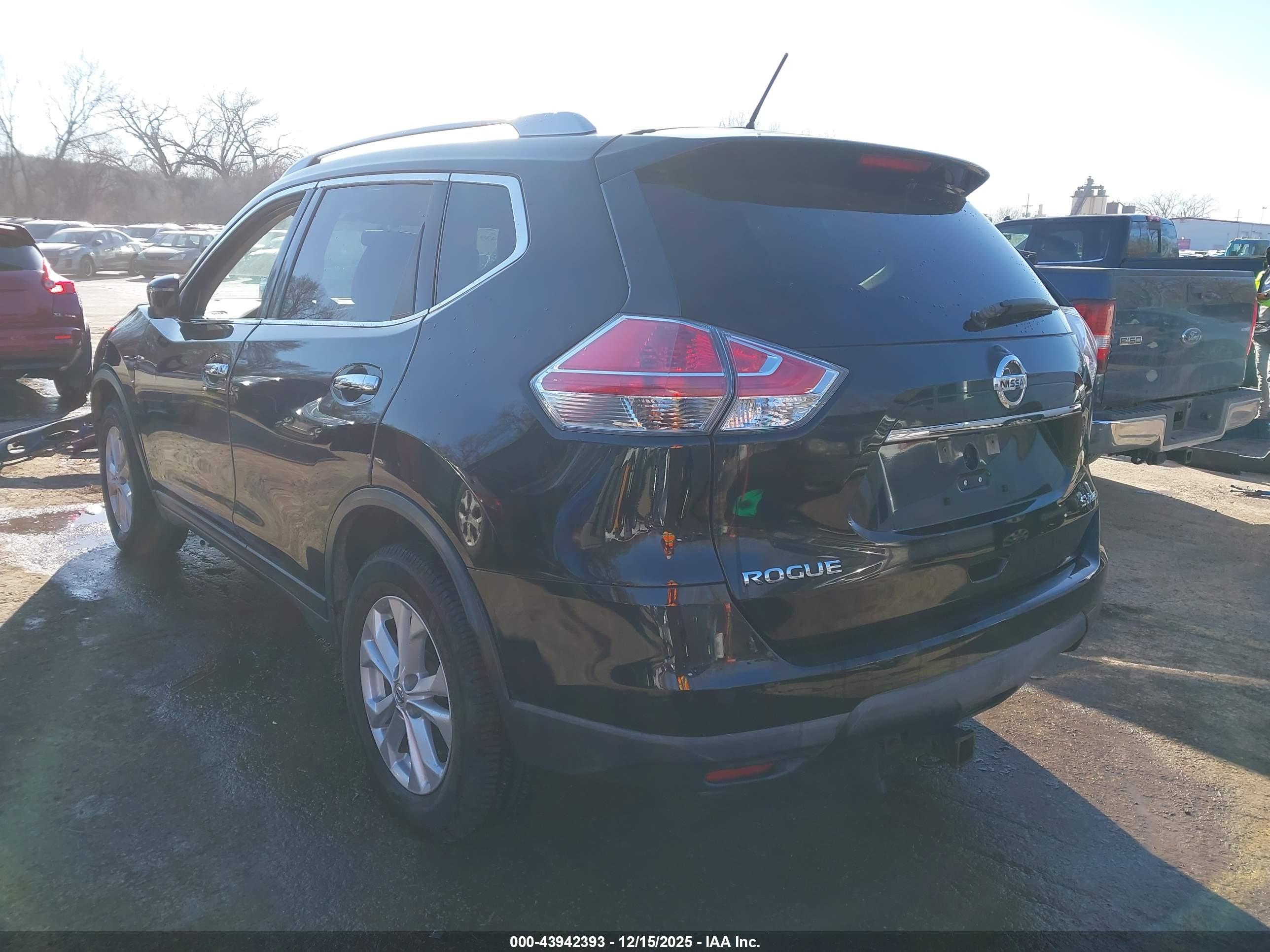 NISSAN ROGUE image 3