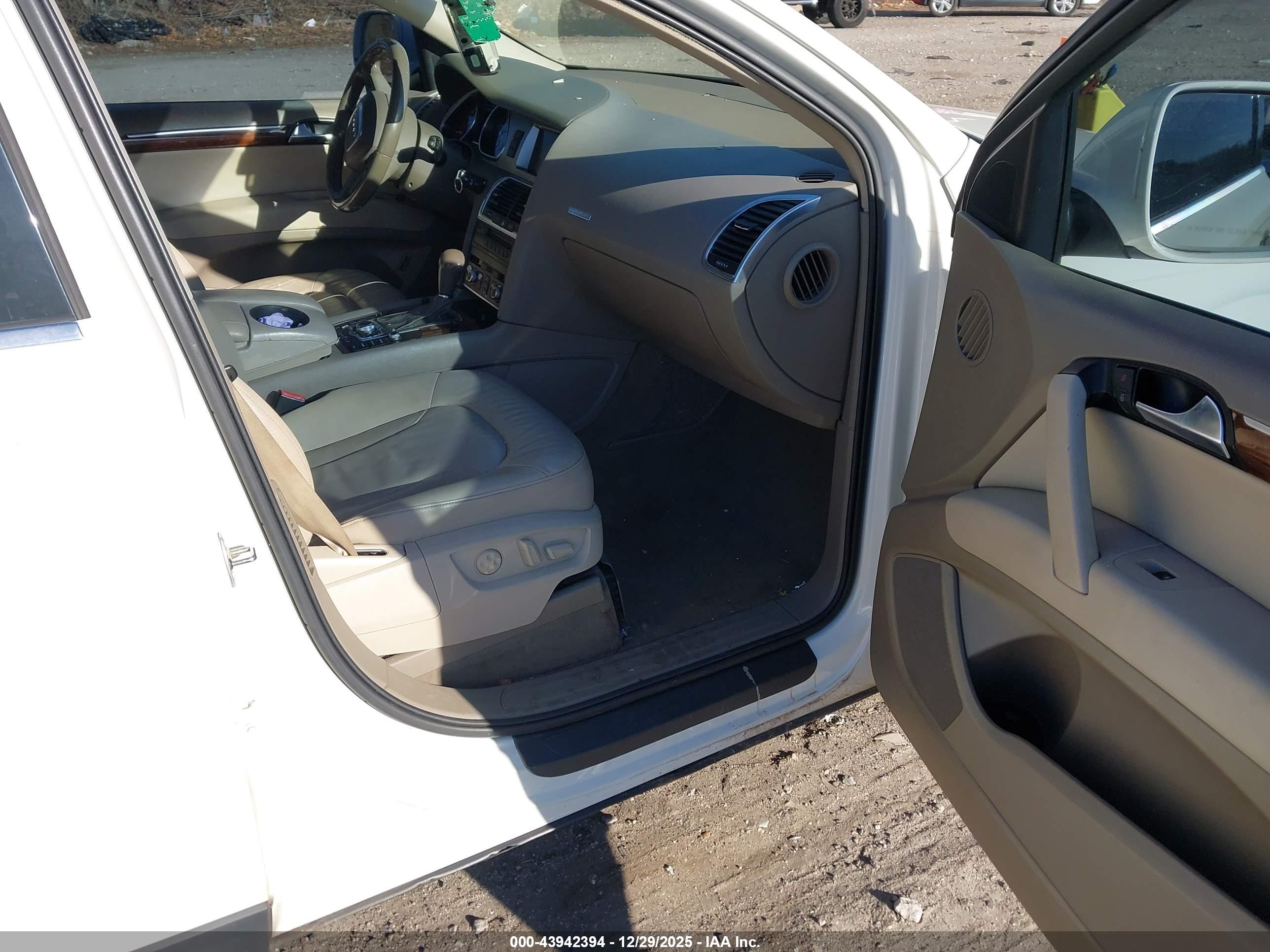 AUDI Q7 image 5