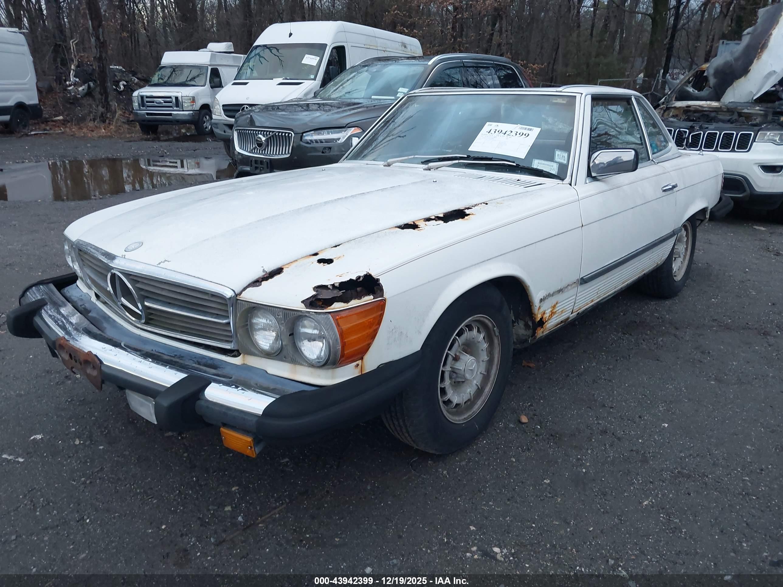 MERCEDES-BENZ 380 image 6