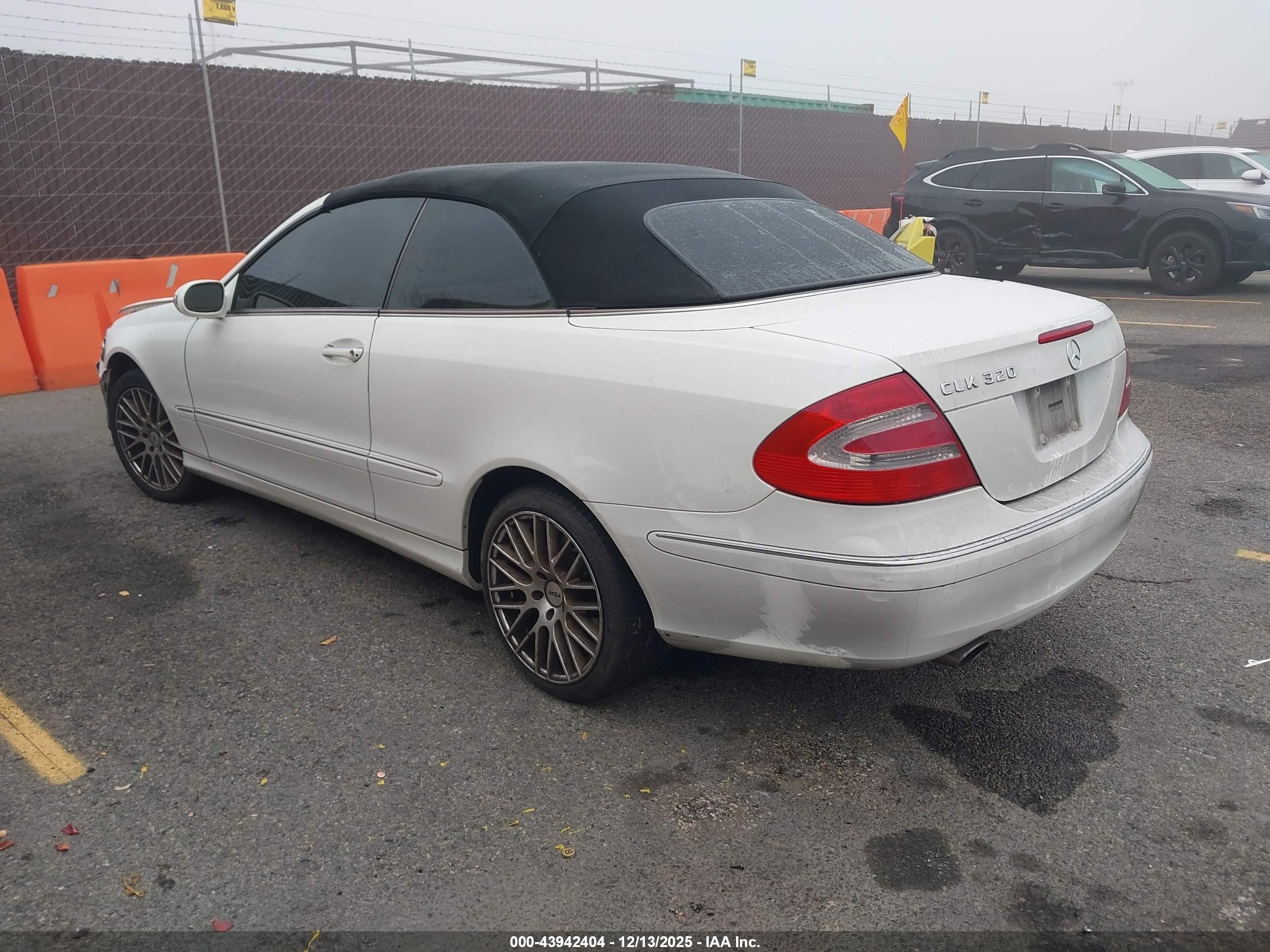 MERCEDES-BENZ CLK image 3