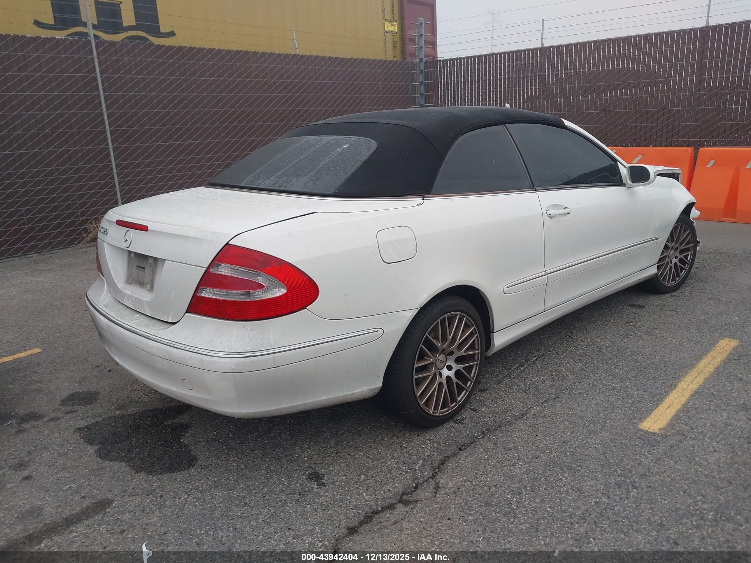 MERCEDES-BENZ CLK image 4