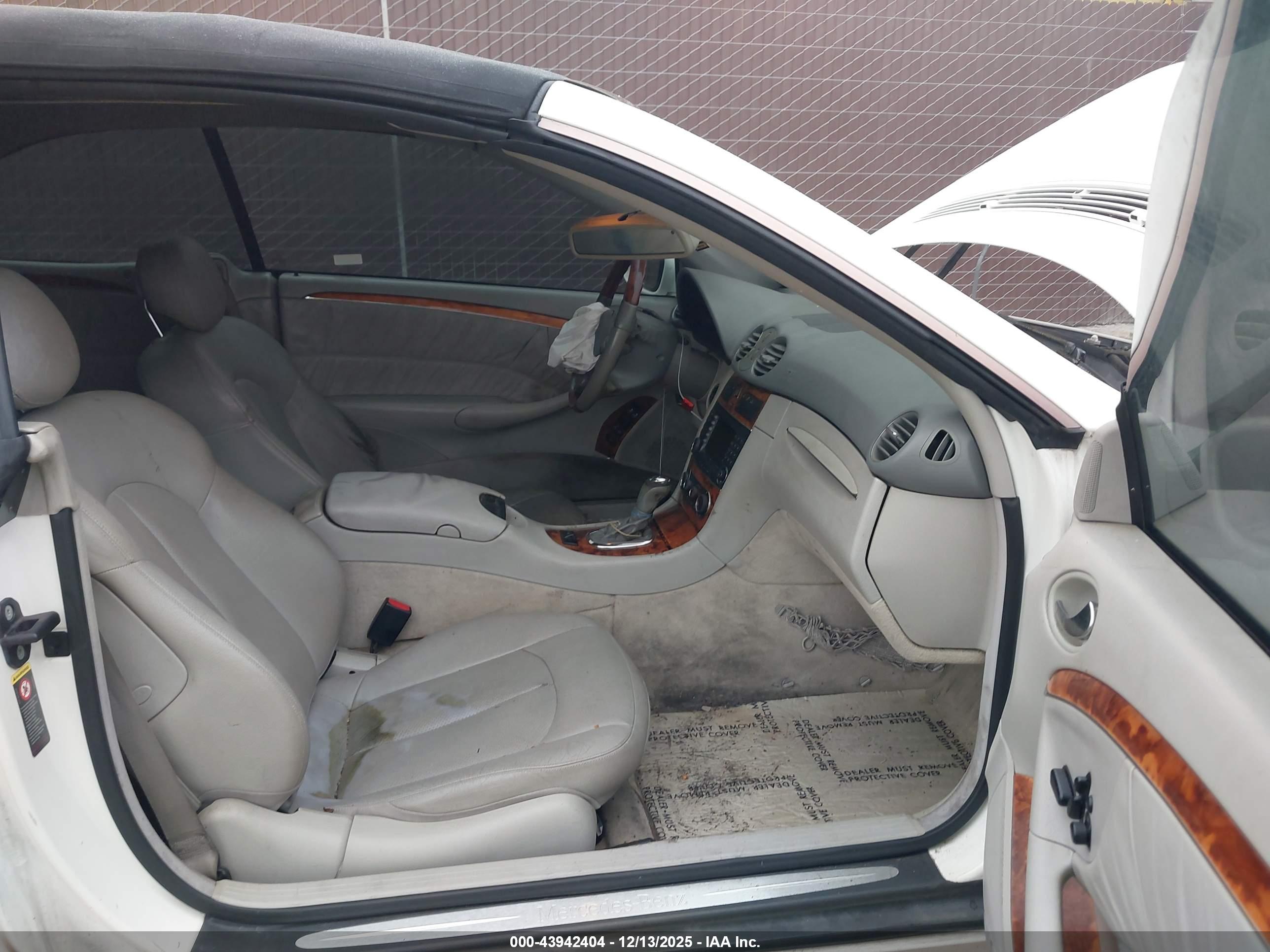 MERCEDES-BENZ CLK image 5