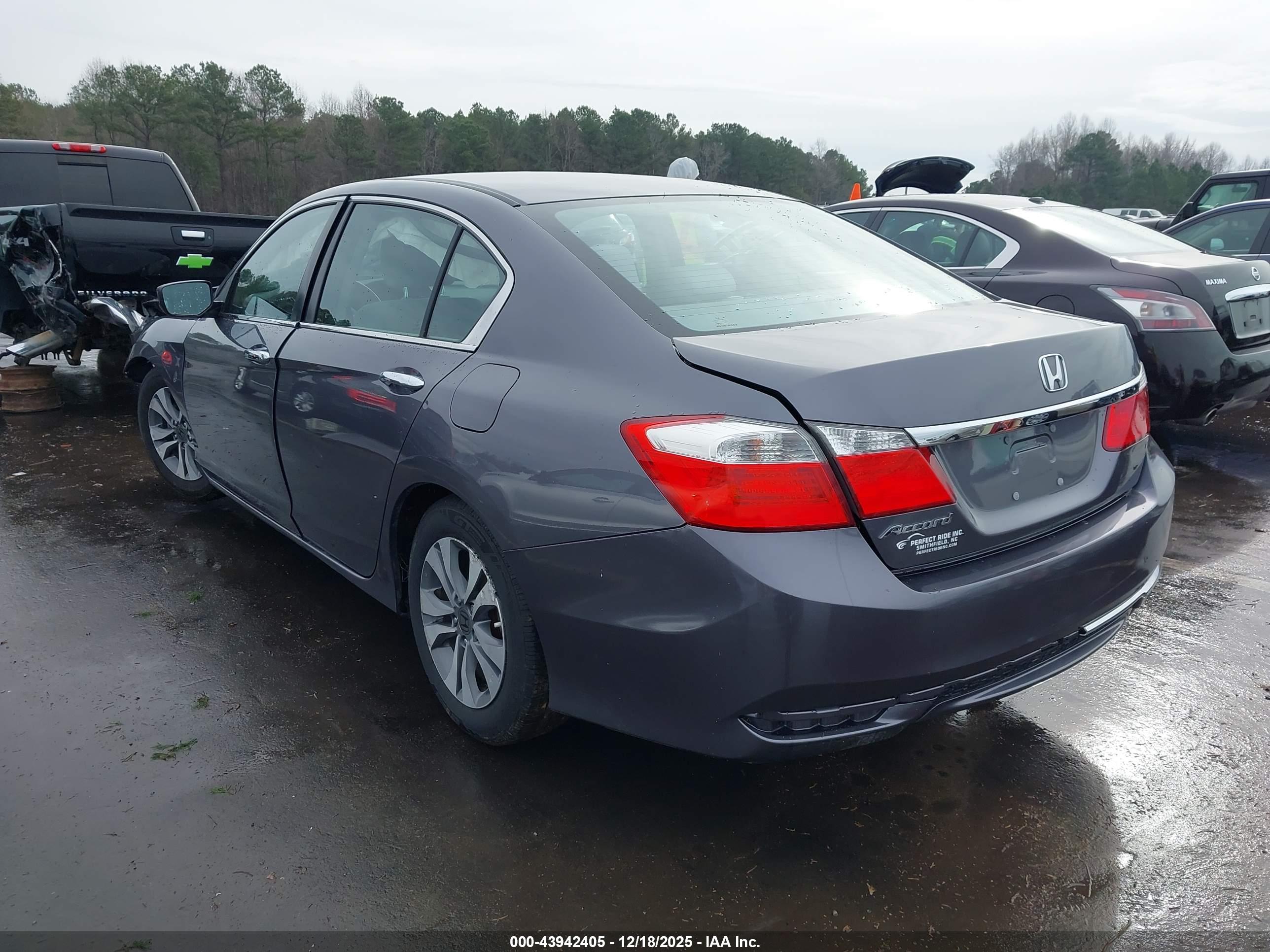 HONDA ACCORD image 3