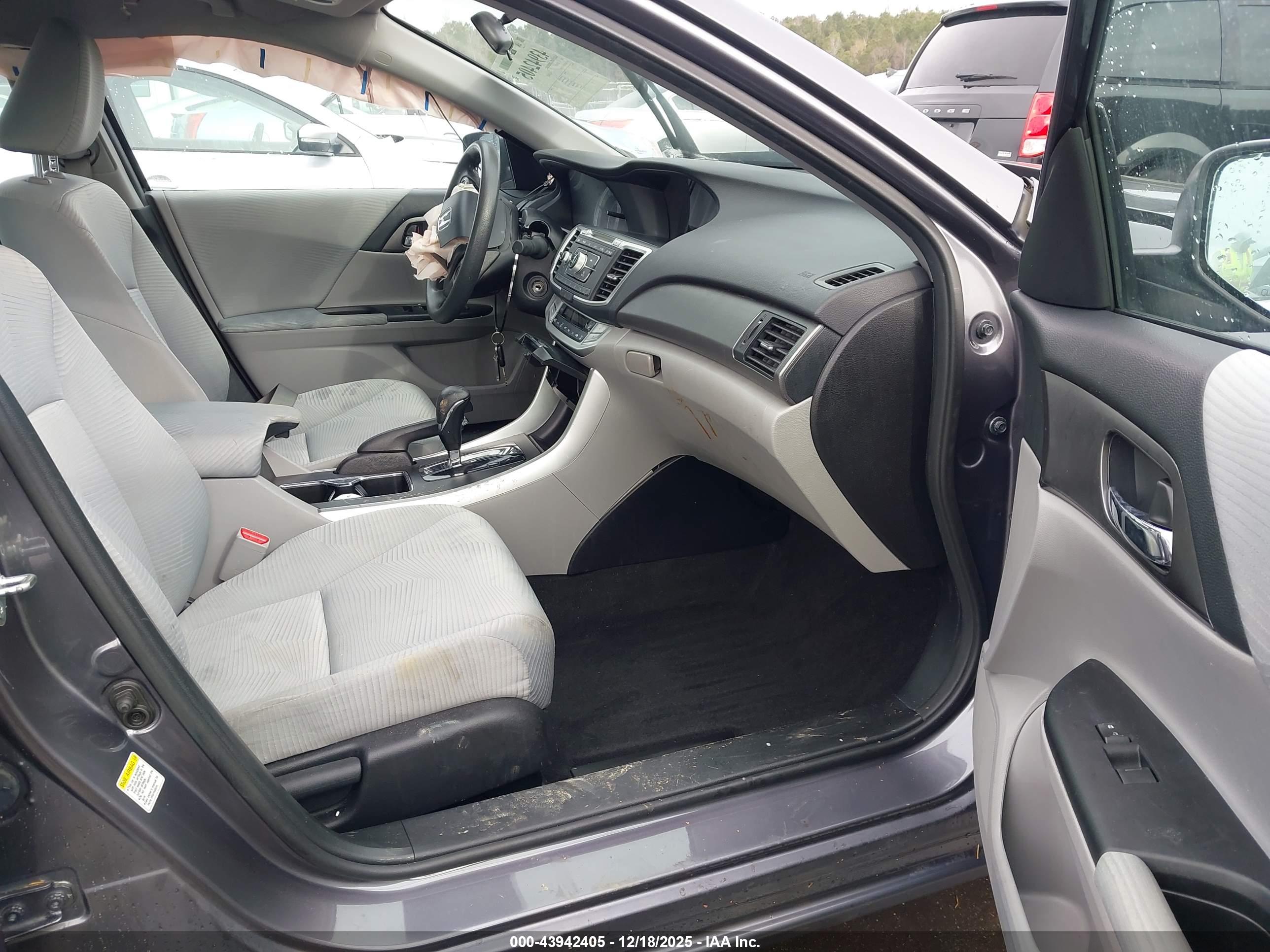 HONDA ACCORD image 5