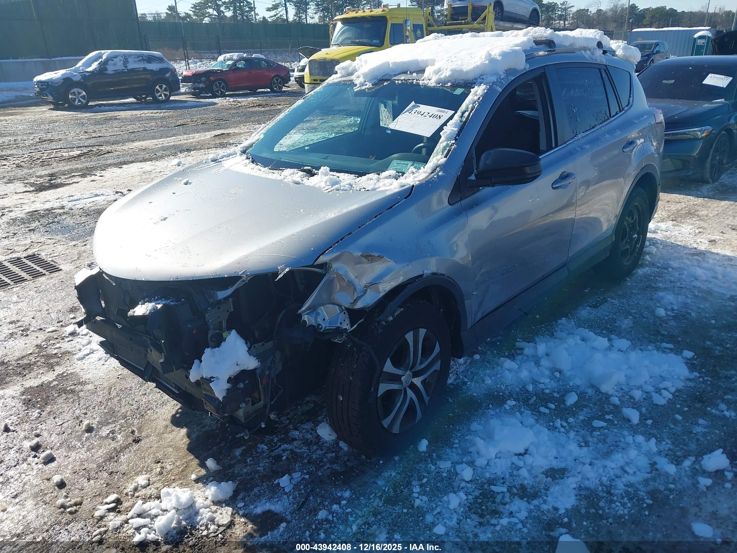 TOYOTA RAV4 image 2