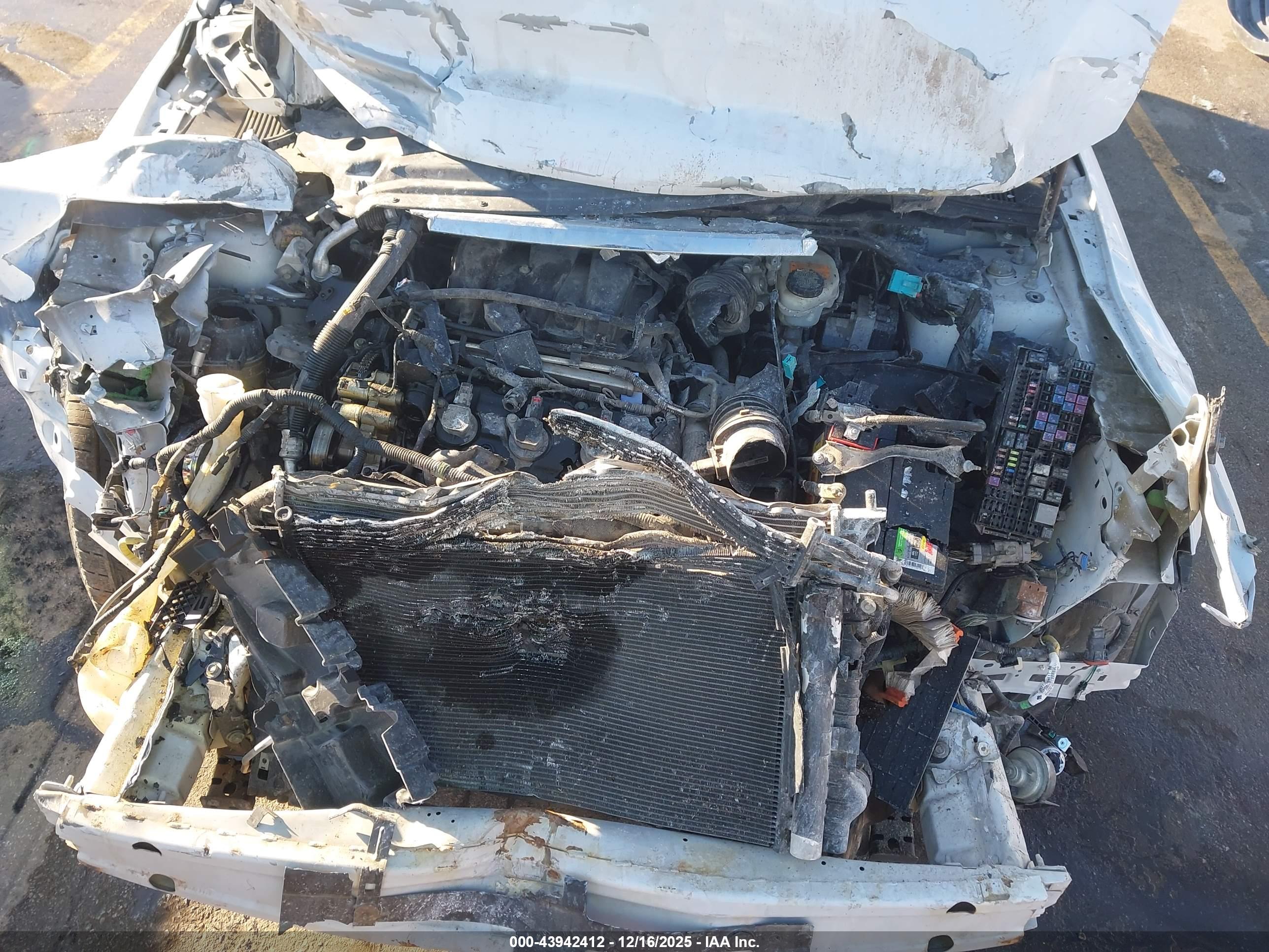 FORD TAURUS image 10
