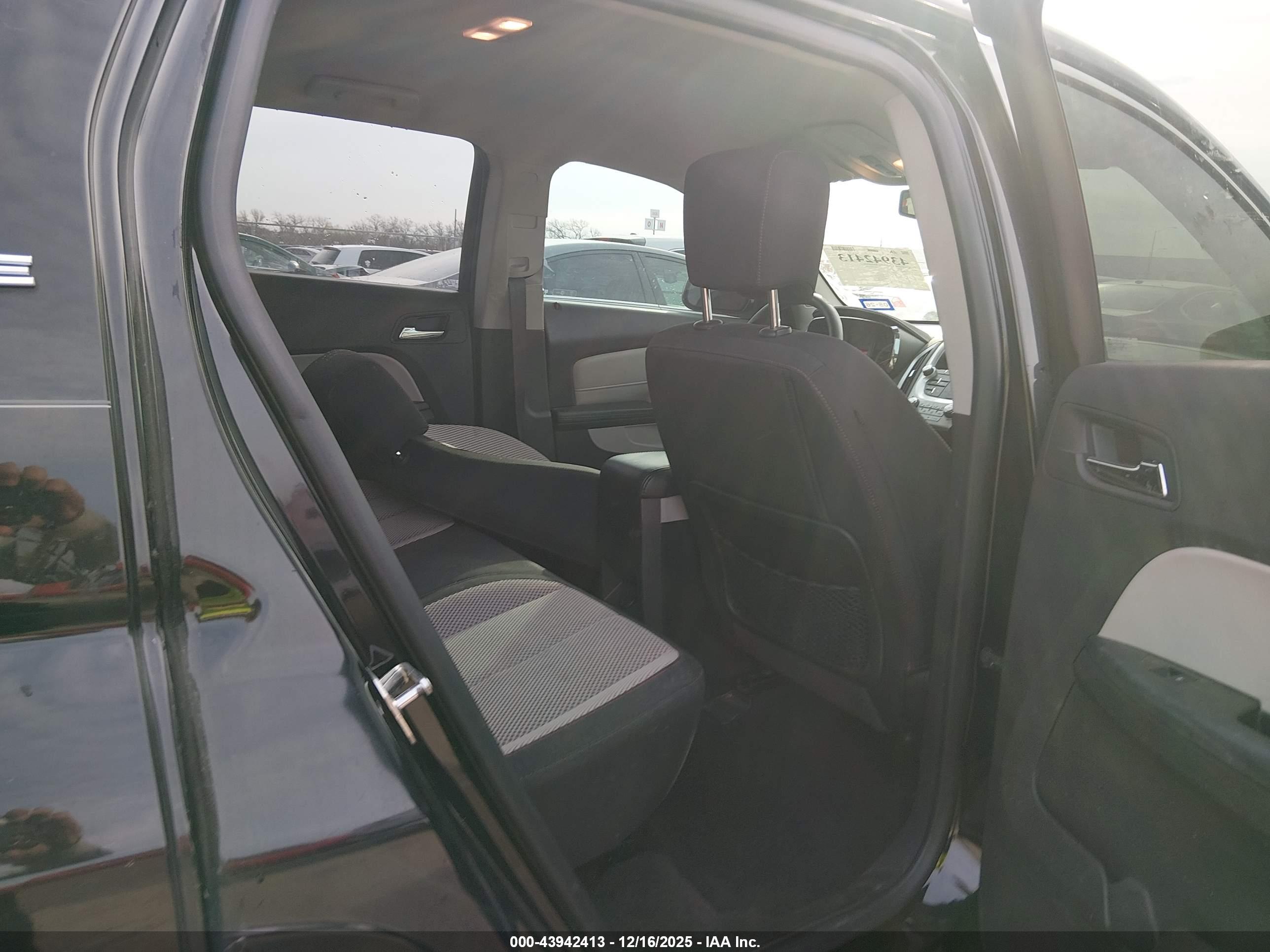 GMC TERRAIN image 8