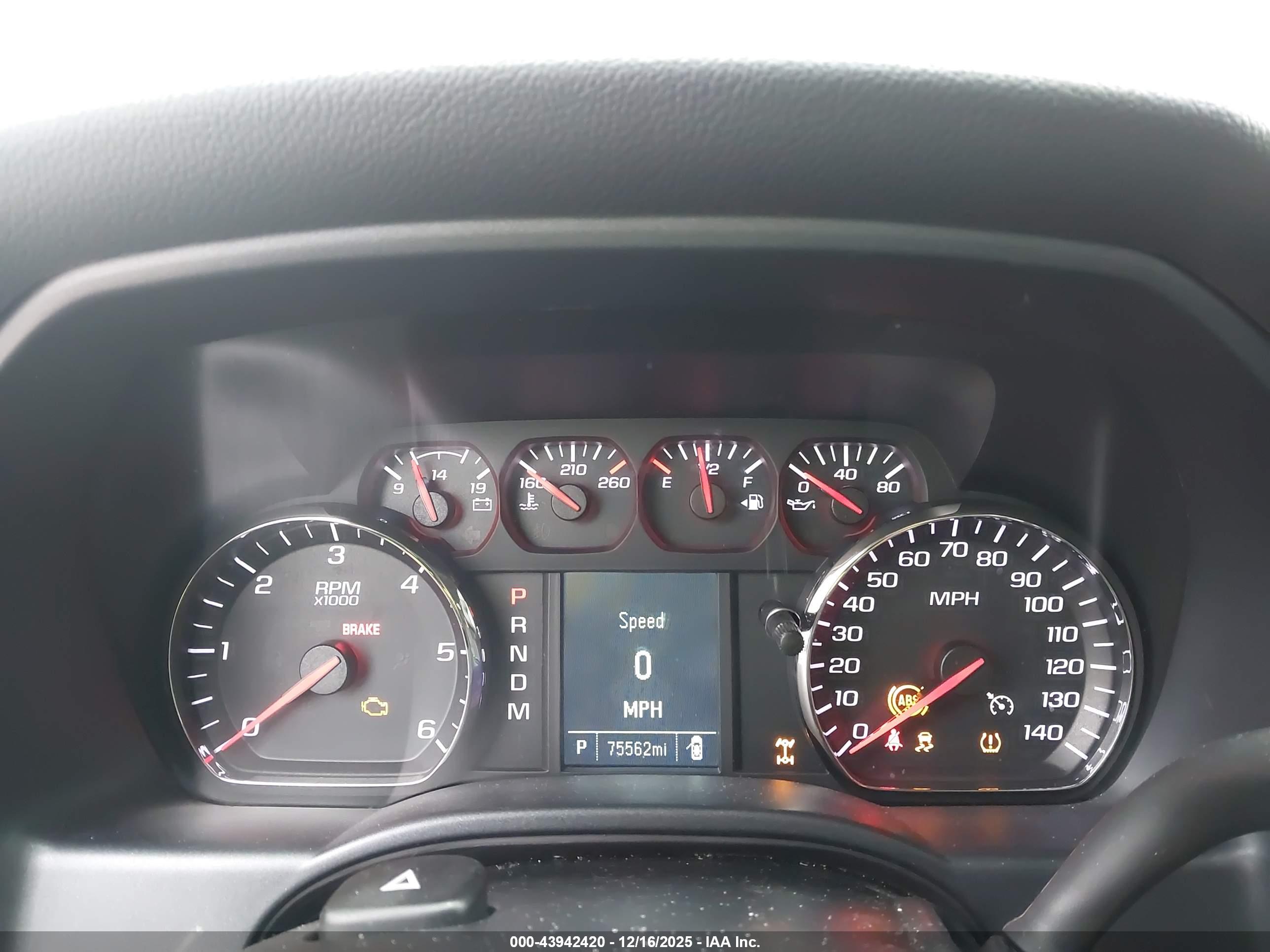 CHEVROLET SILVERADO image 7