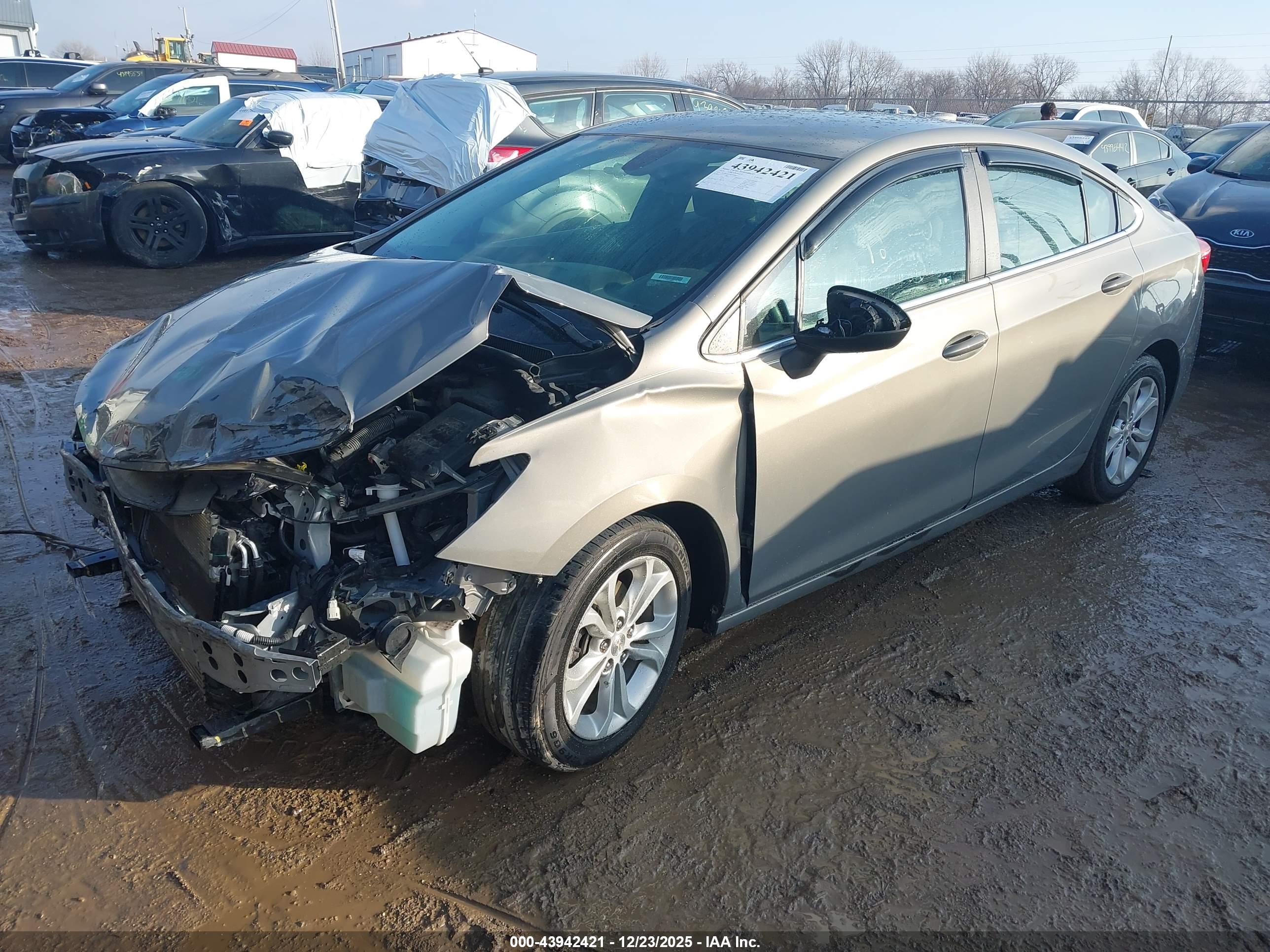 CHEVROLET CRUZE image 2