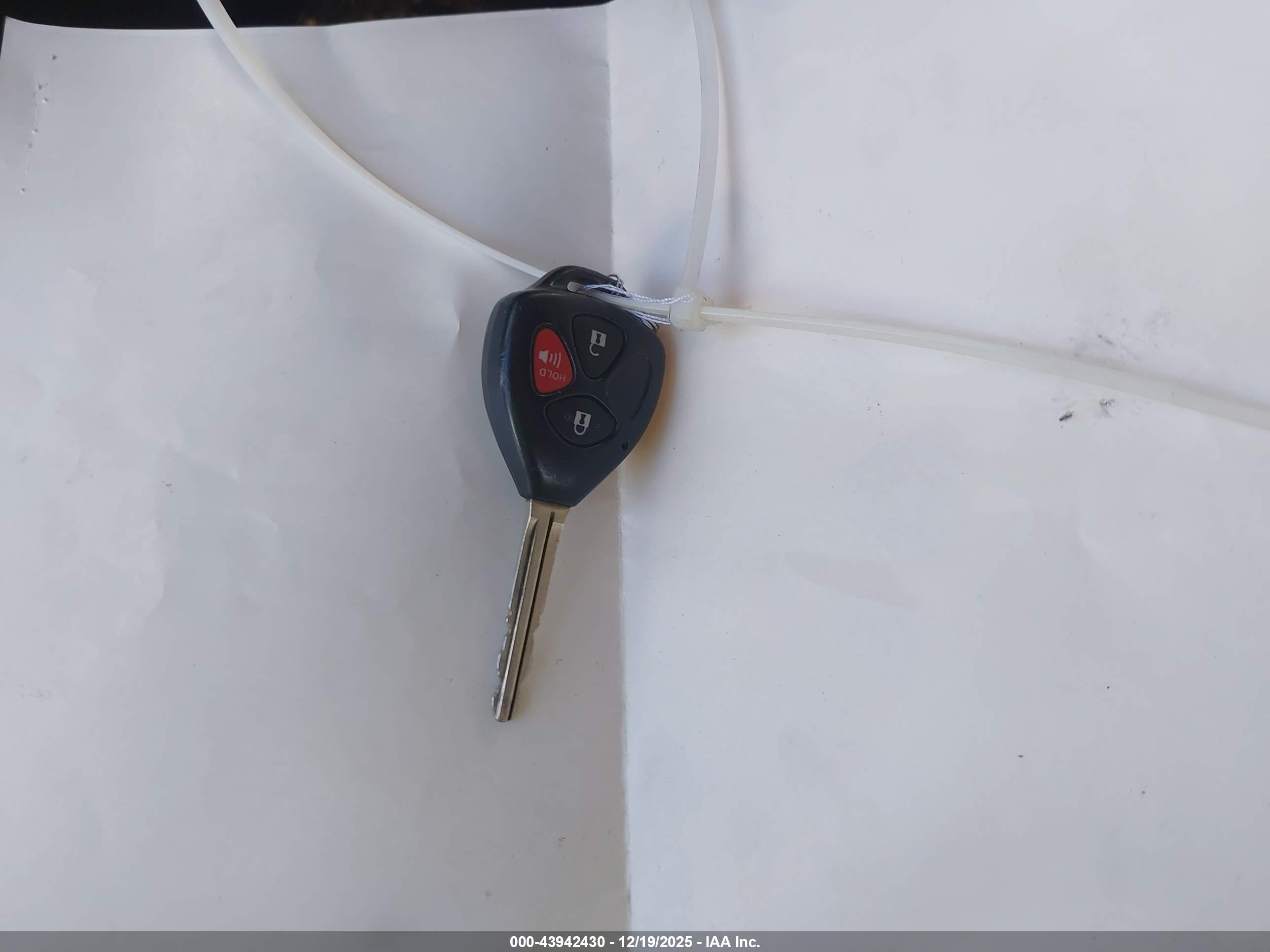 TOYOTA 4RUNNER image 11