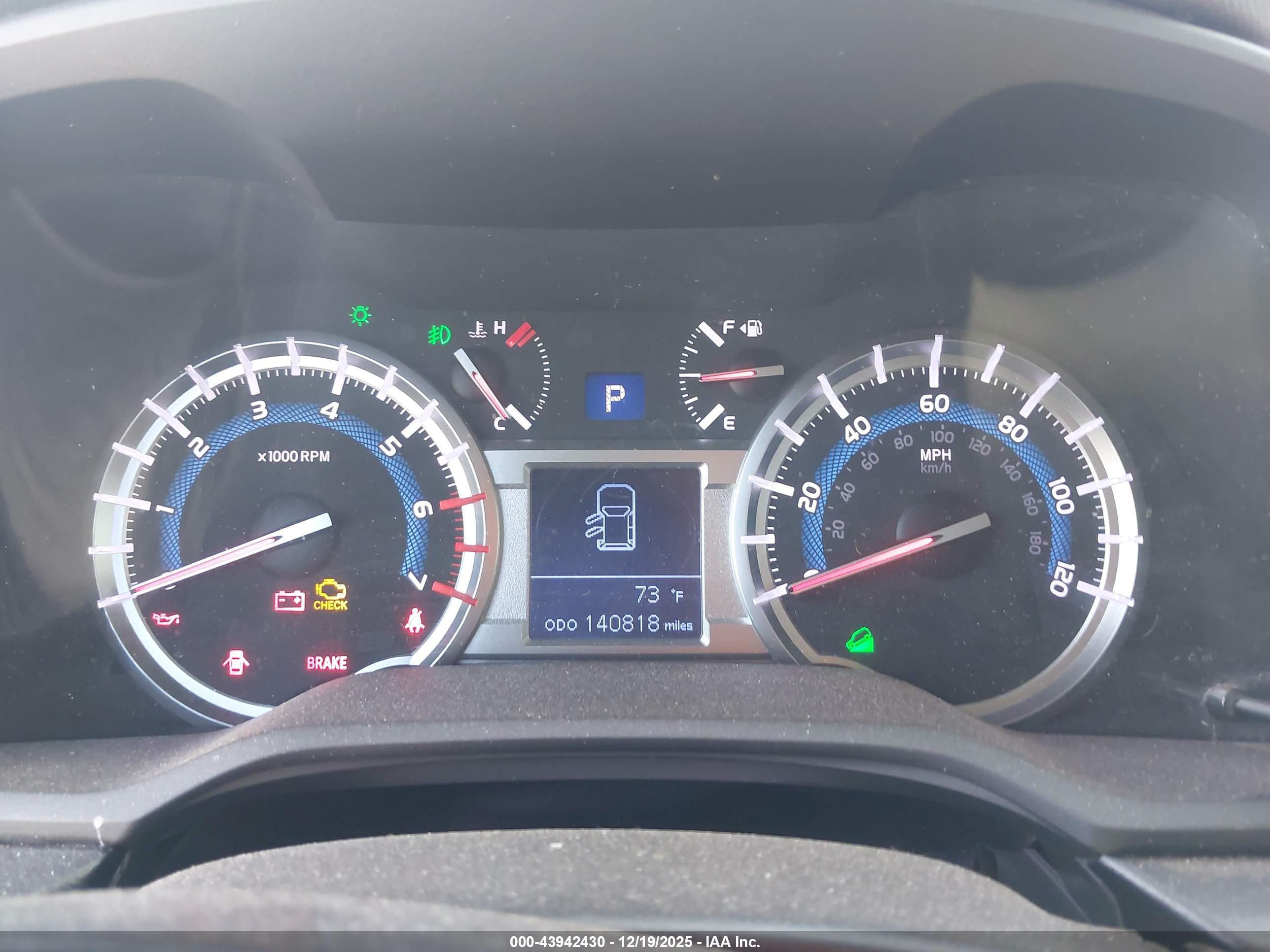 TOYOTA 4RUNNER image 7