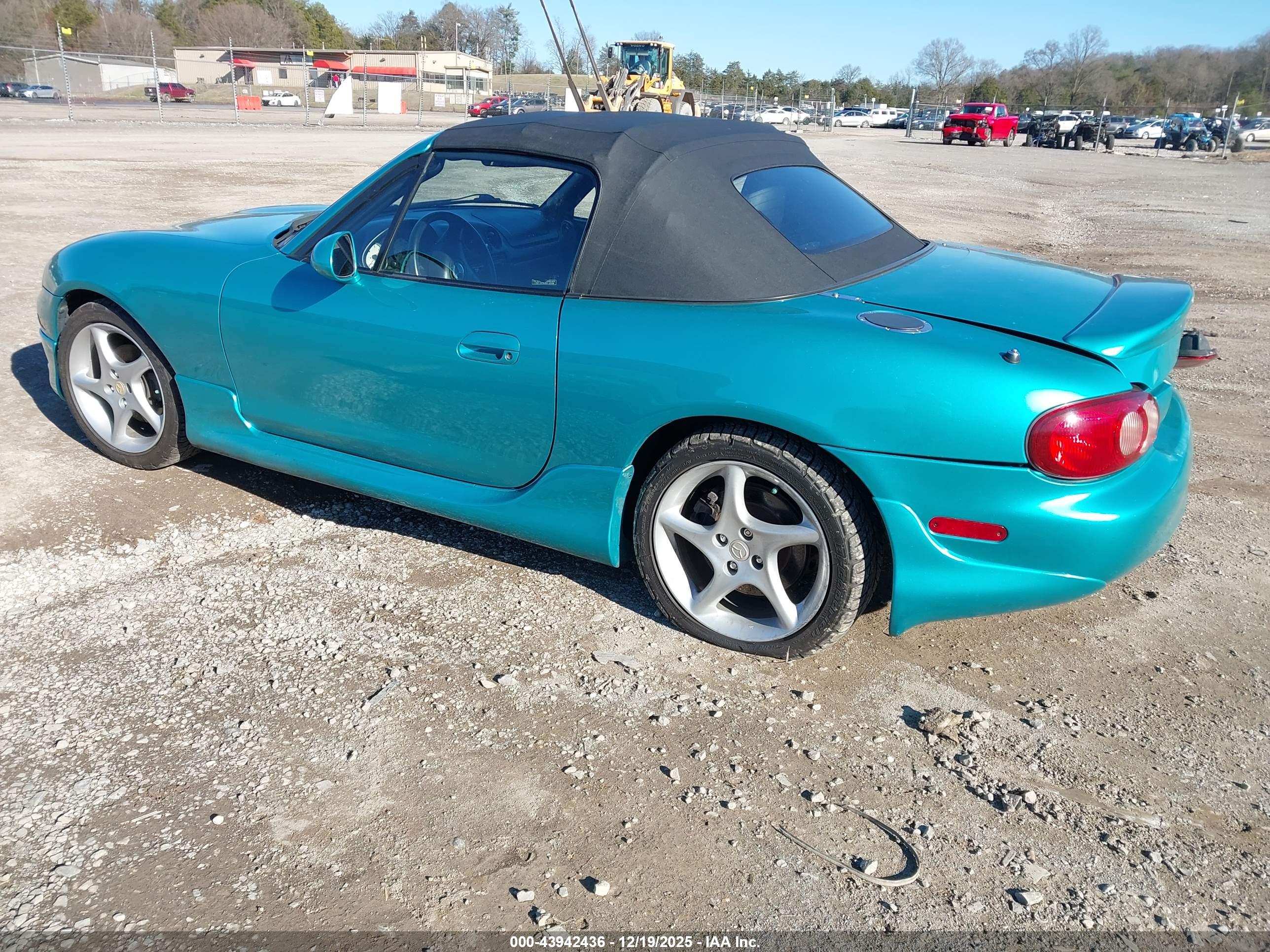 MAZDA MX-5 image 3