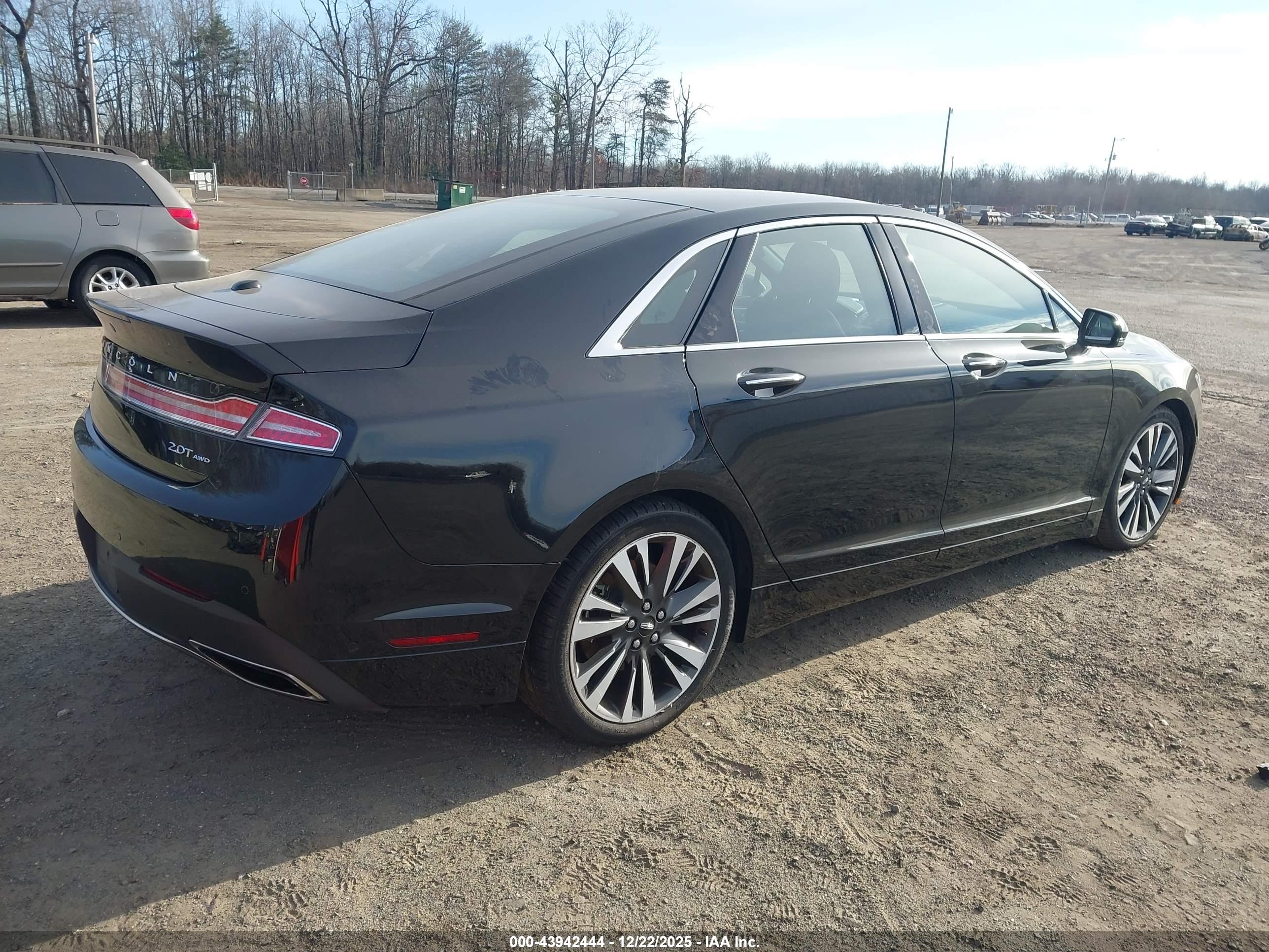 LINCOLN MKZ image 4