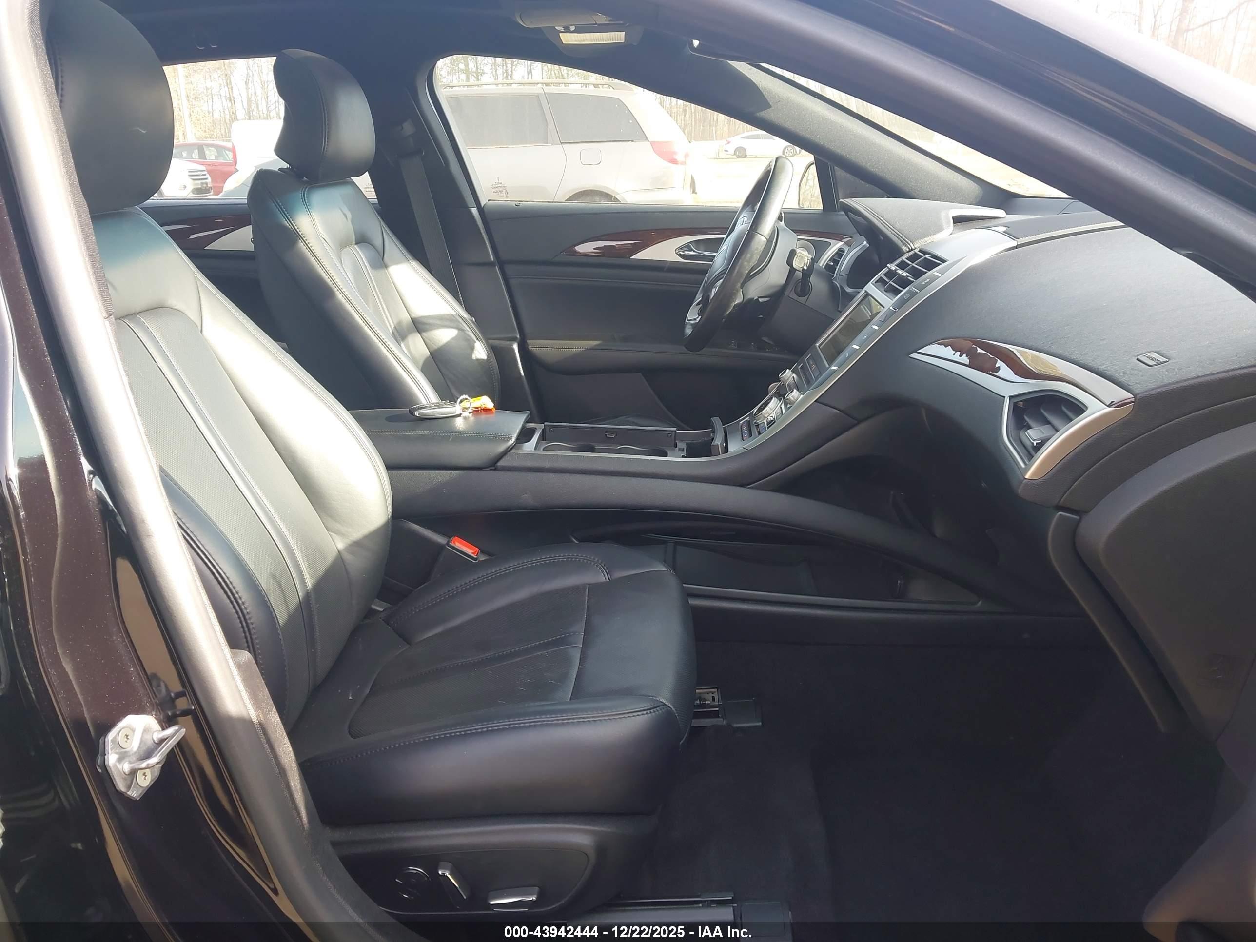 LINCOLN MKZ image 5