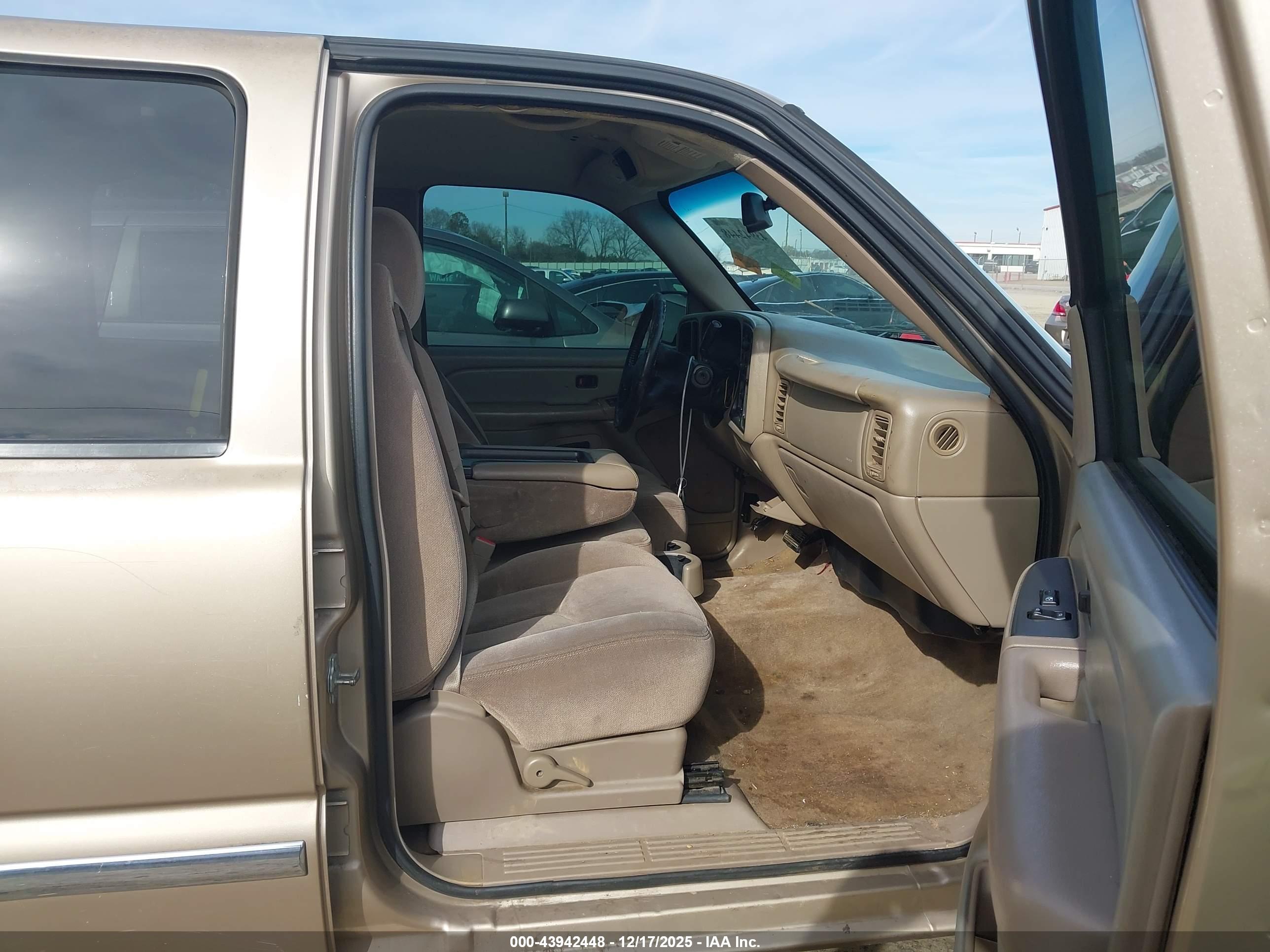 GMC SIERRA image 5