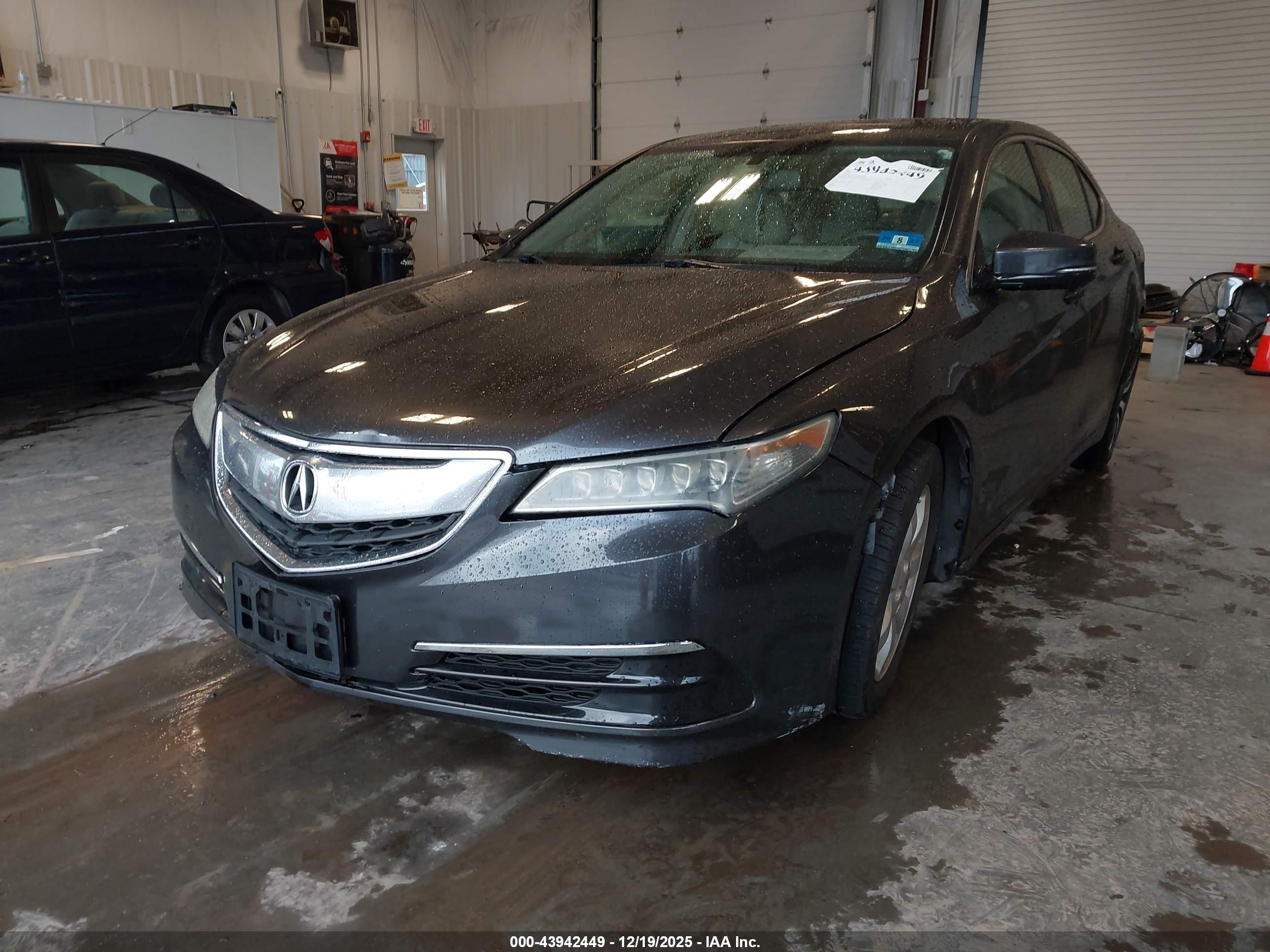 ACURA TLX image 2