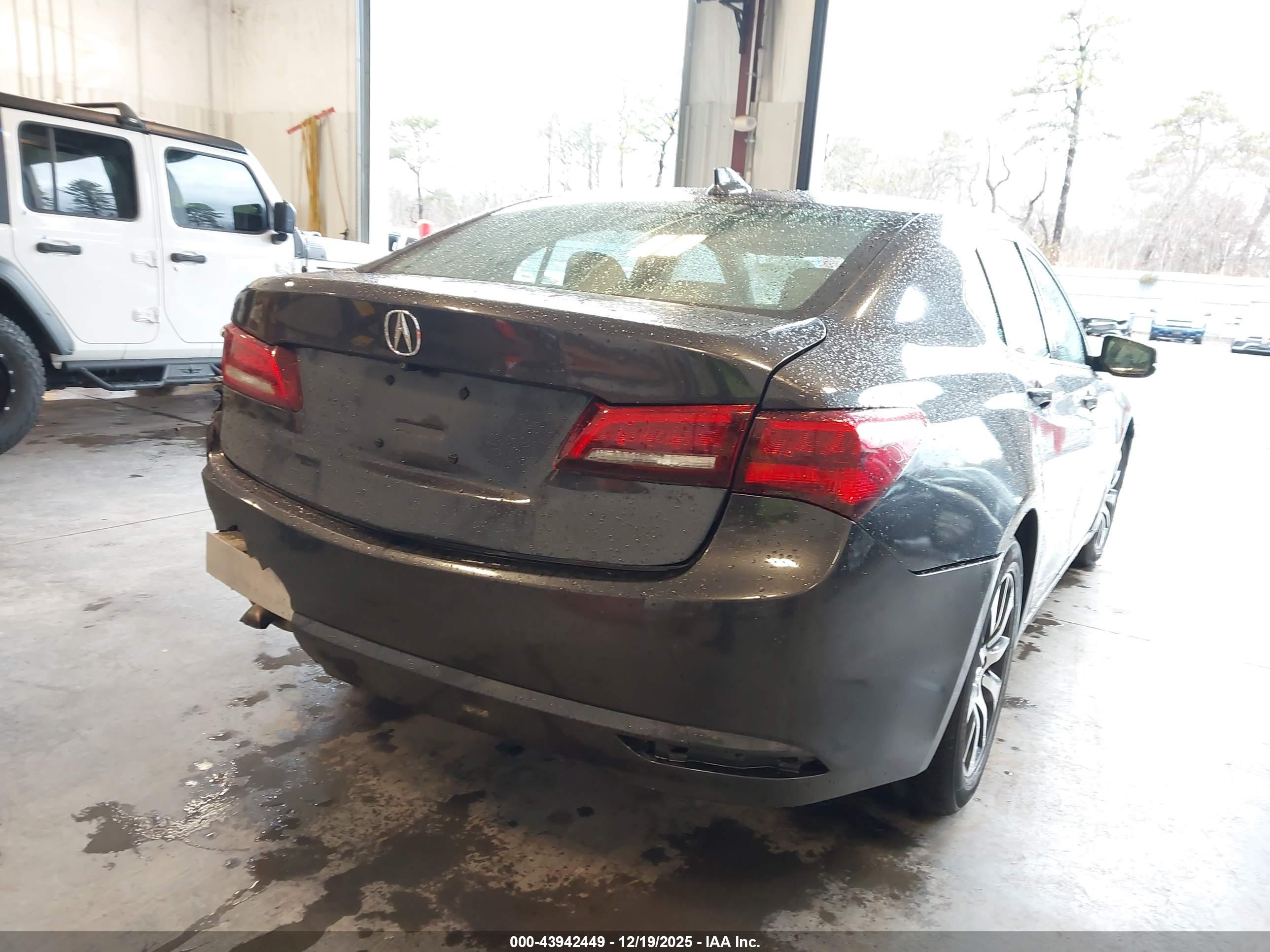 ACURA TLX image 4