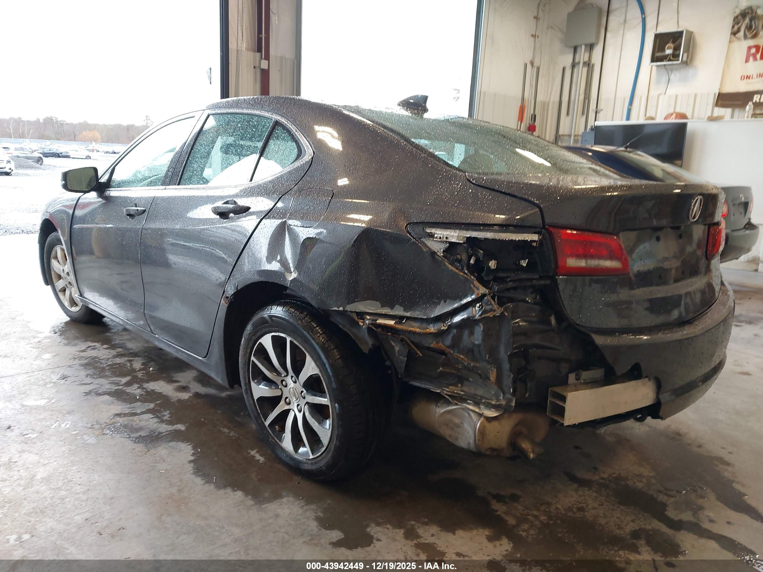 ACURA TLX image 6