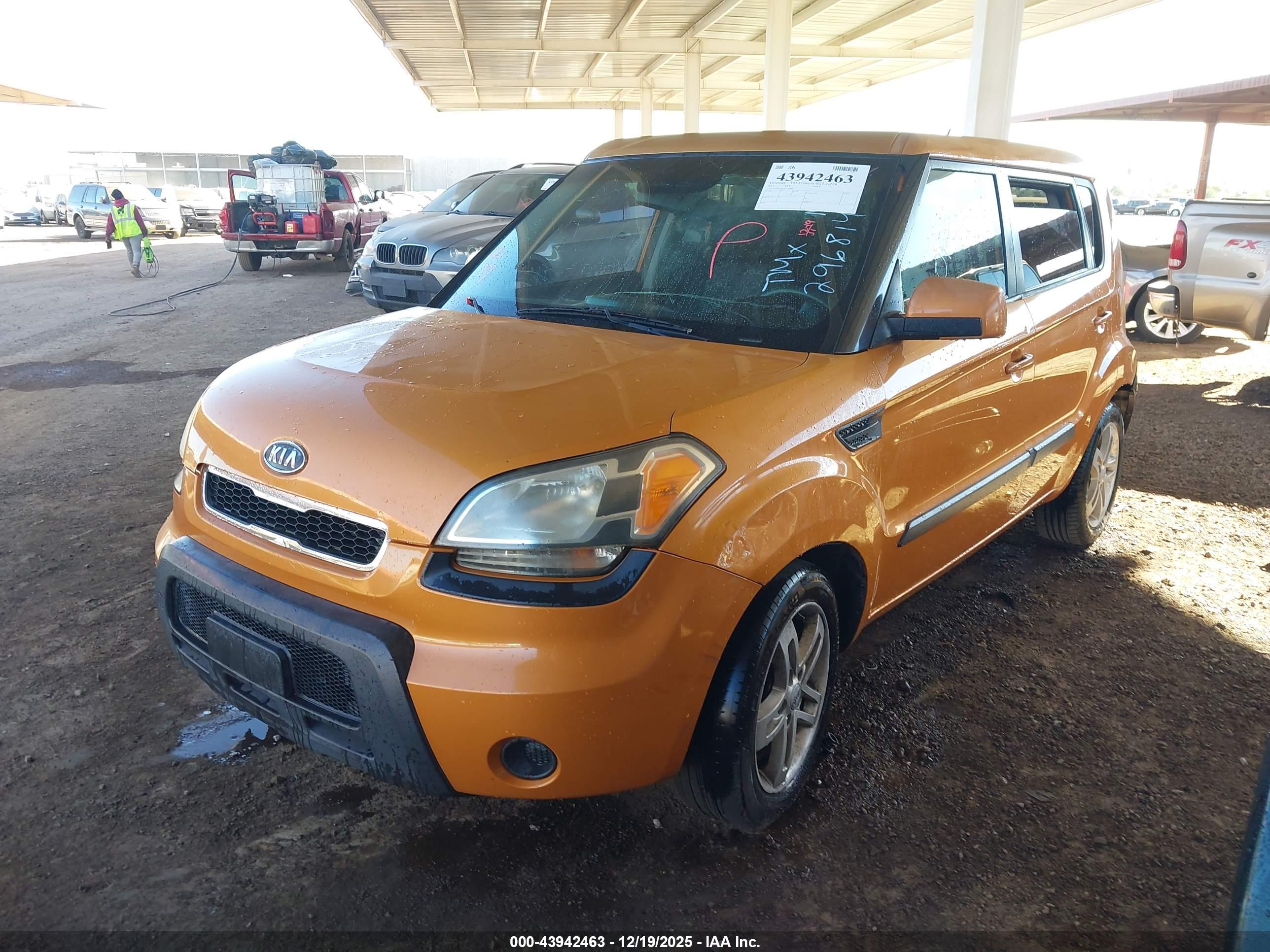 KIA SOUL image 2