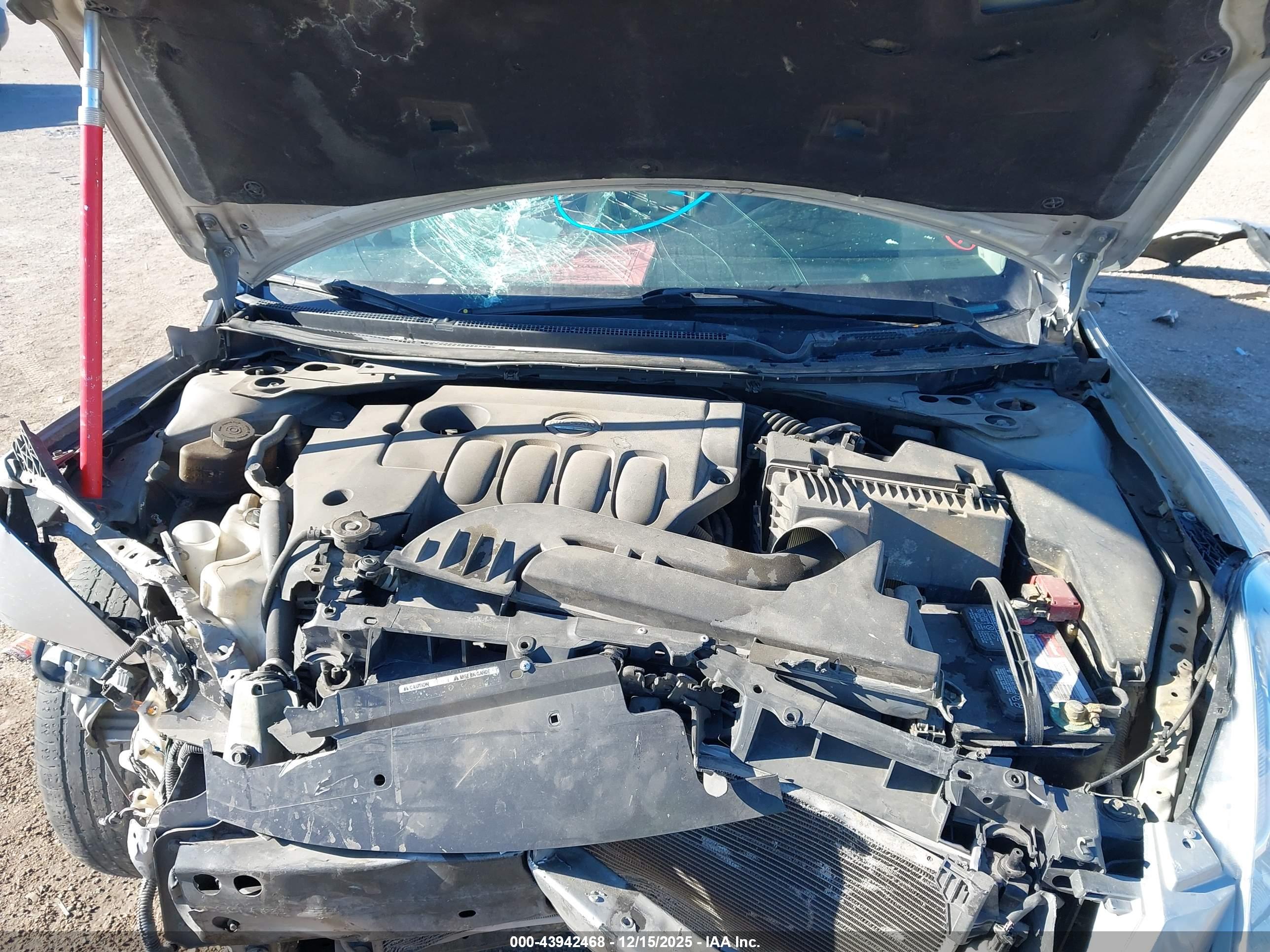 NISSAN ALTIMA image 10