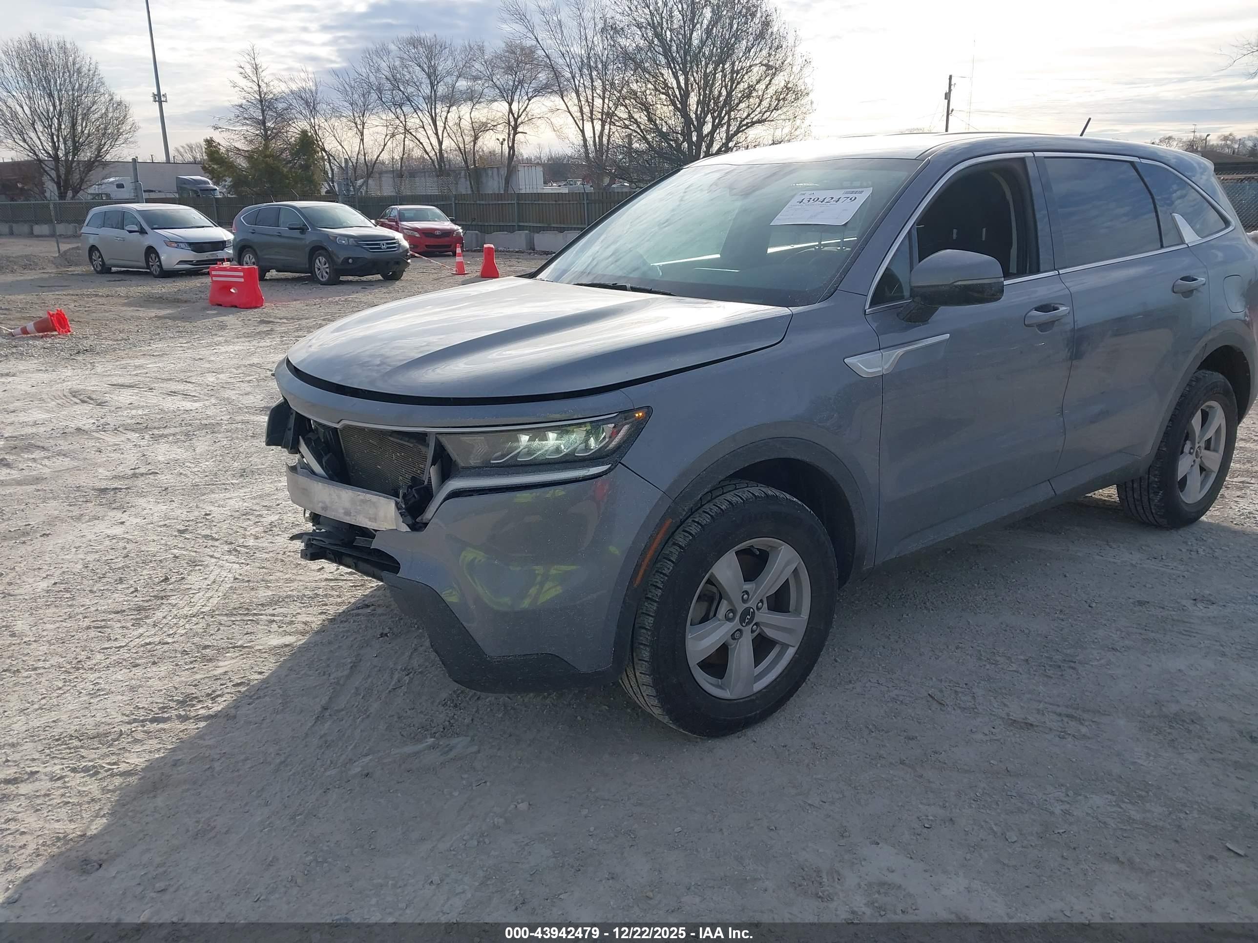 KIA SORENTO image 2