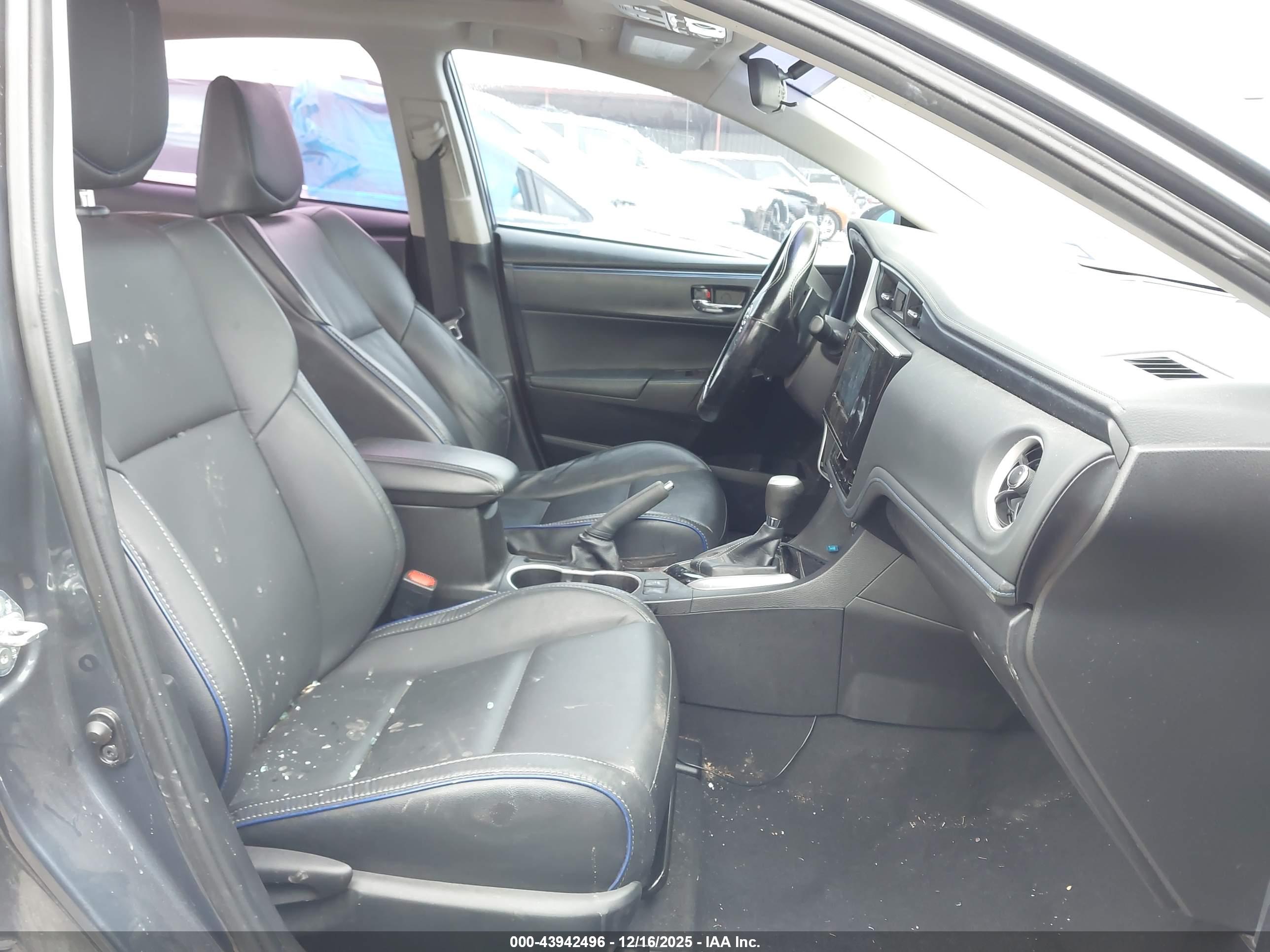 TOYOTA COROLLA image 5