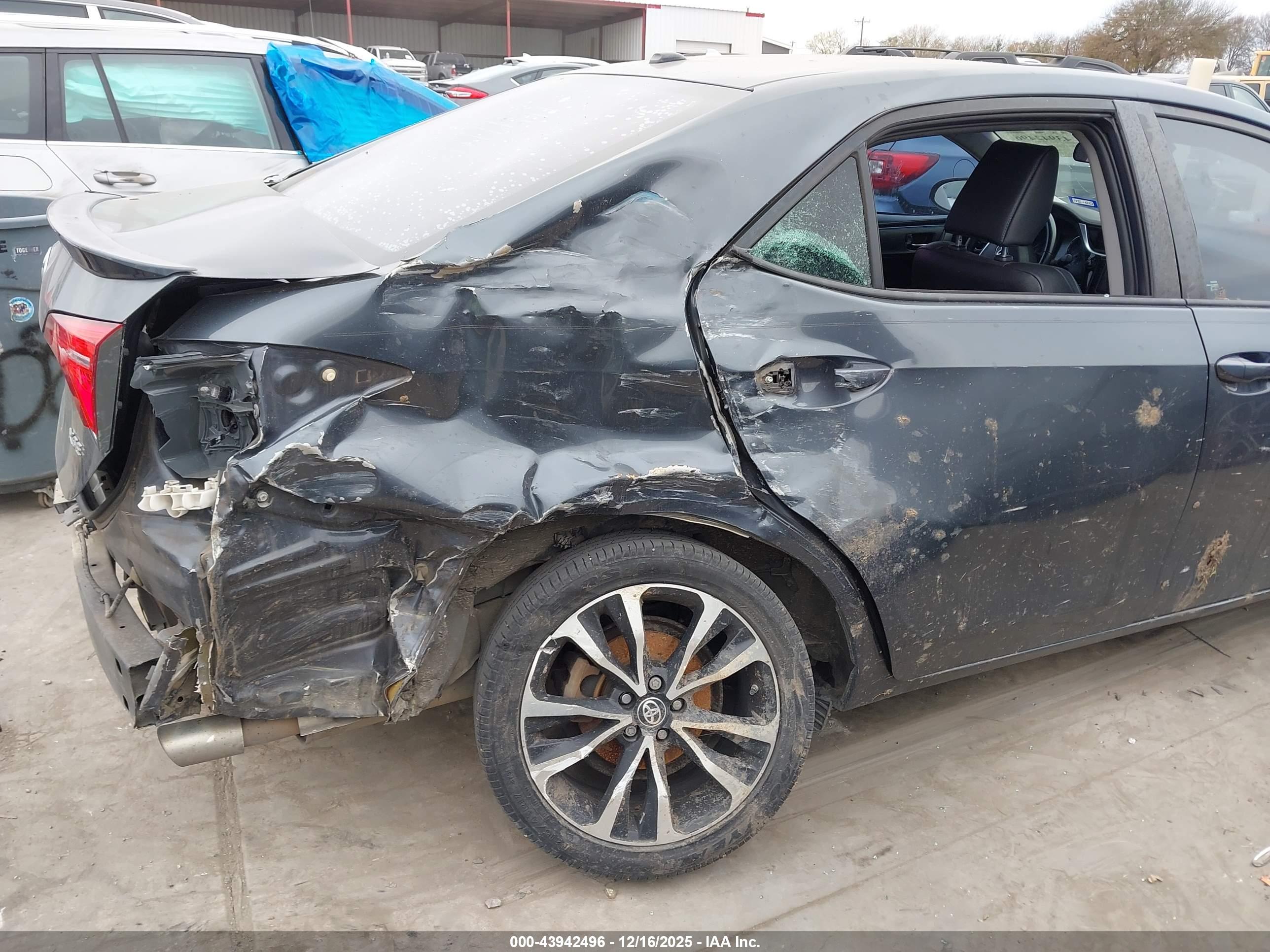 TOYOTA COROLLA image 6