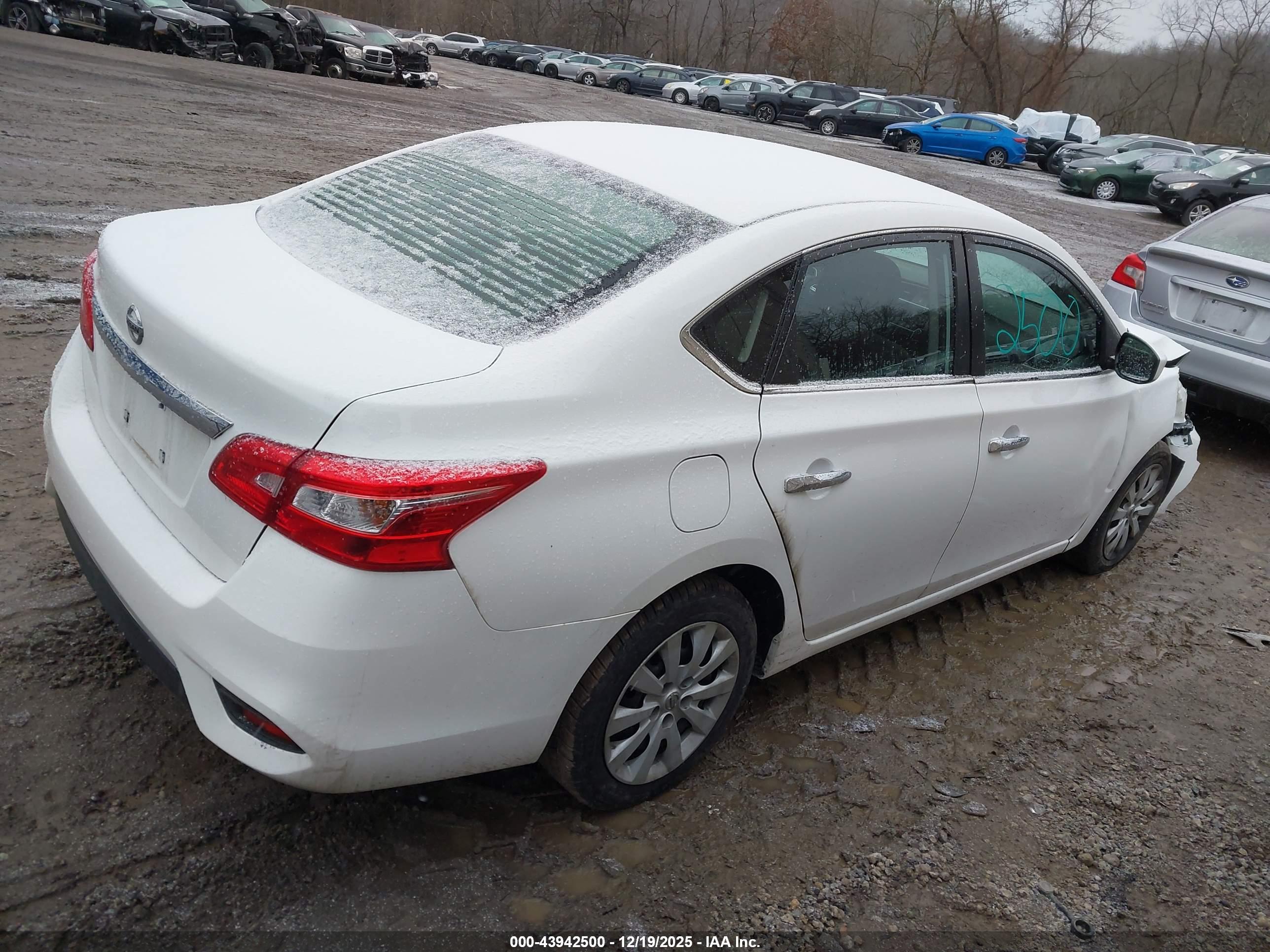 NISSAN SENTRA image 4