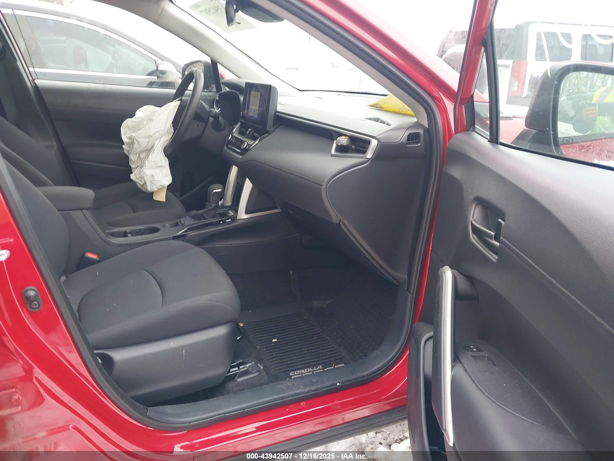 TOYOTA COROLLA image 5