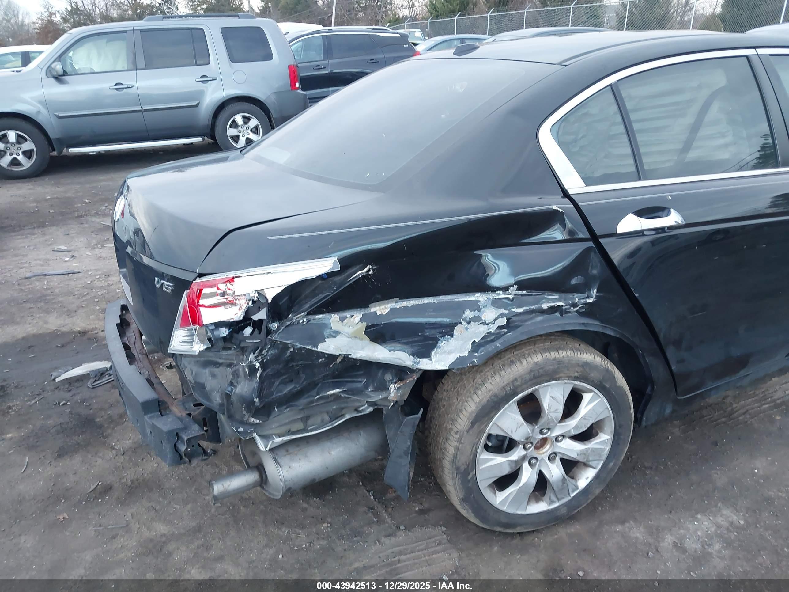 HONDA ACCORD image 6