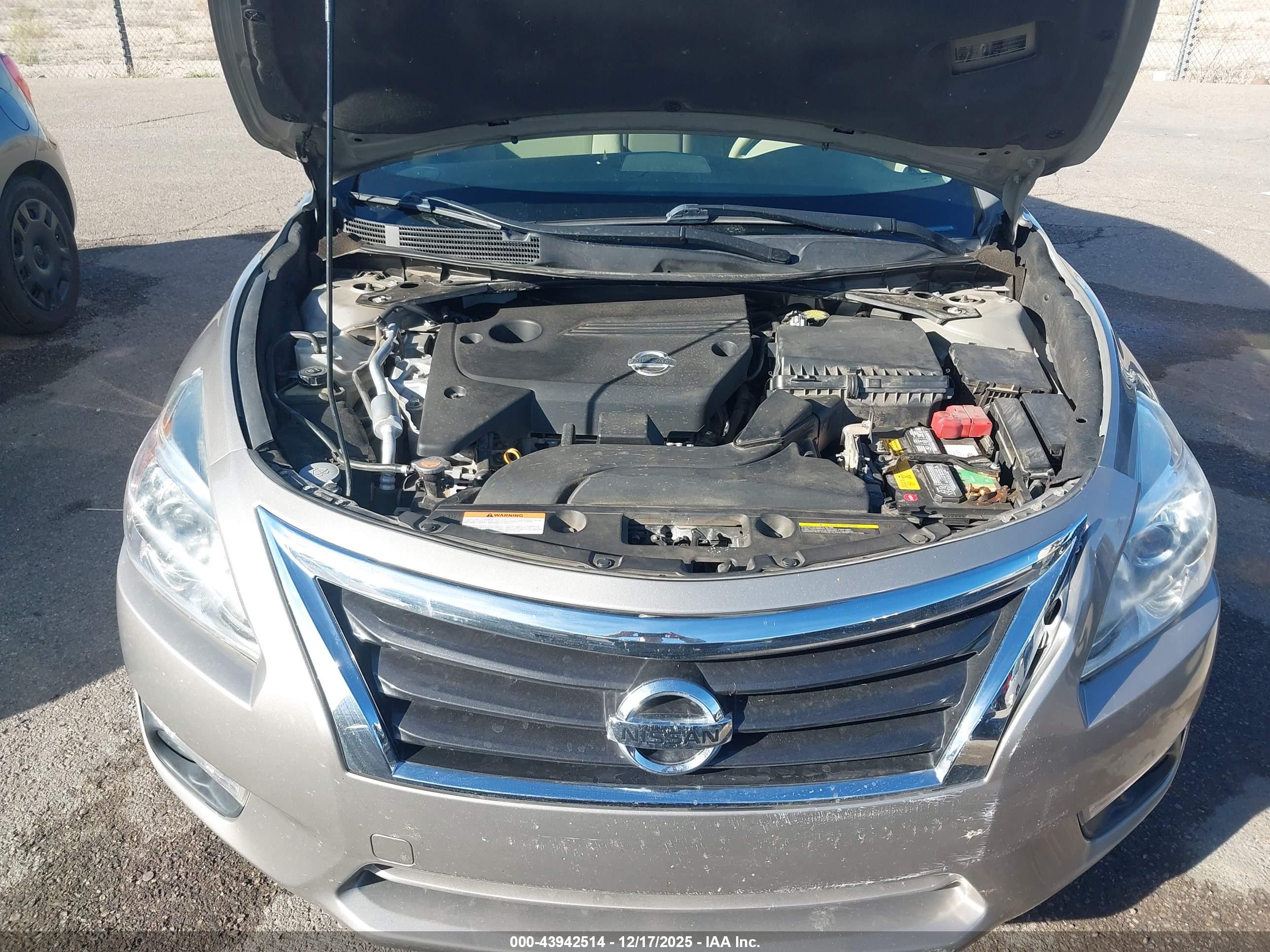 NISSAN ALTIMA image 10