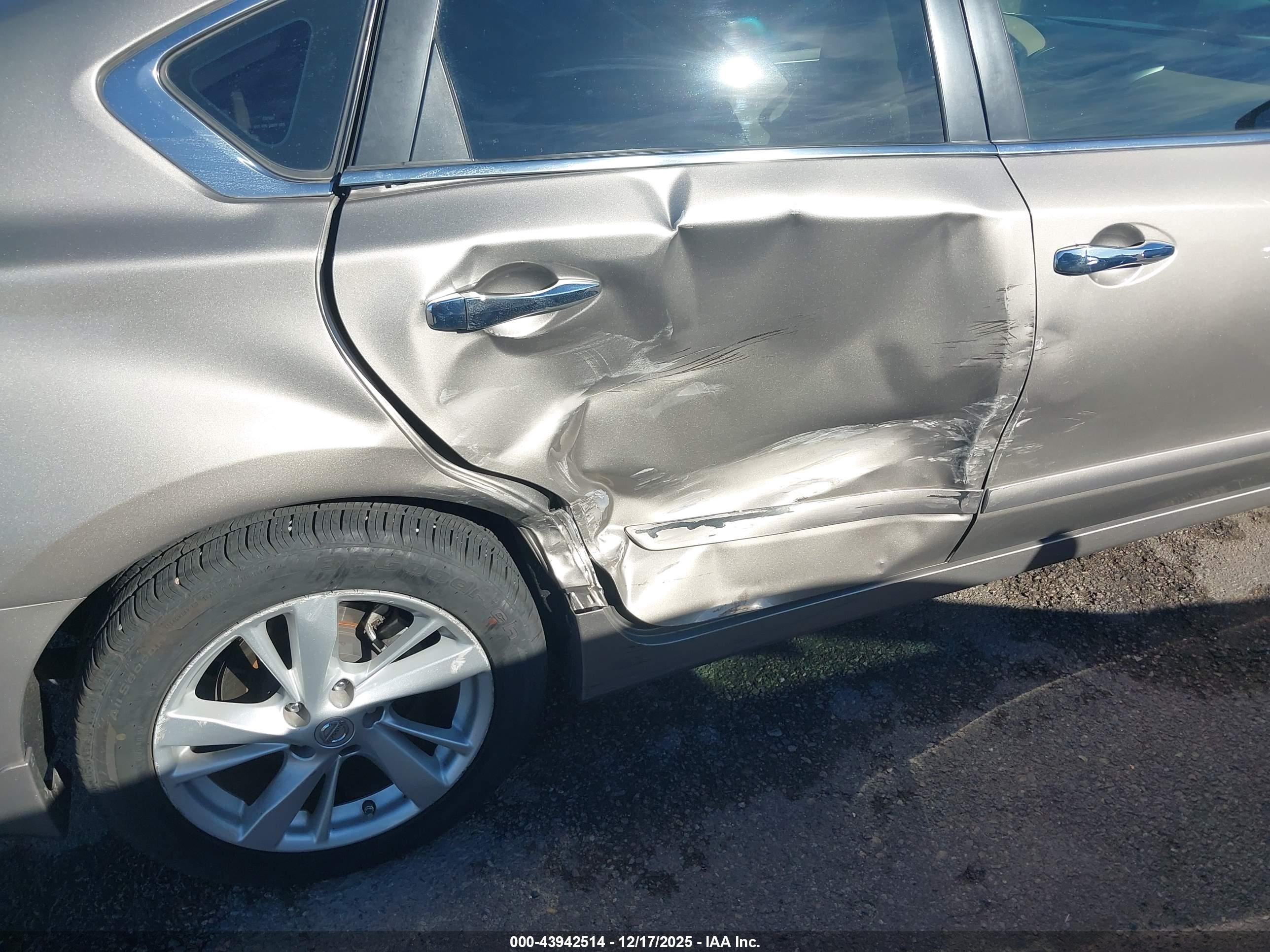 NISSAN ALTIMA image 6