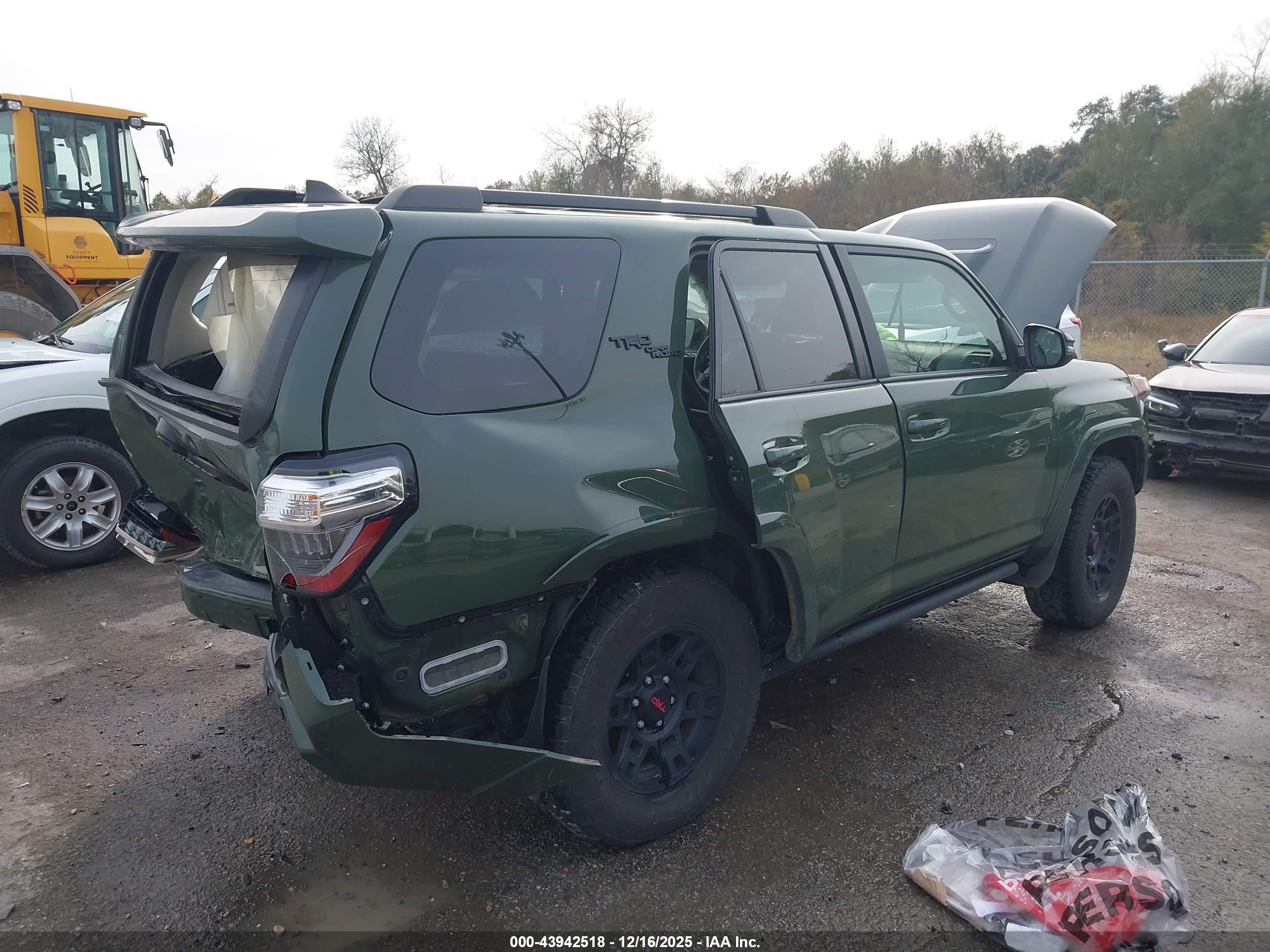 TOYOTA 4RUNNER image 4
