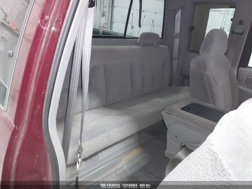CHEVROLET K2500 image 8
