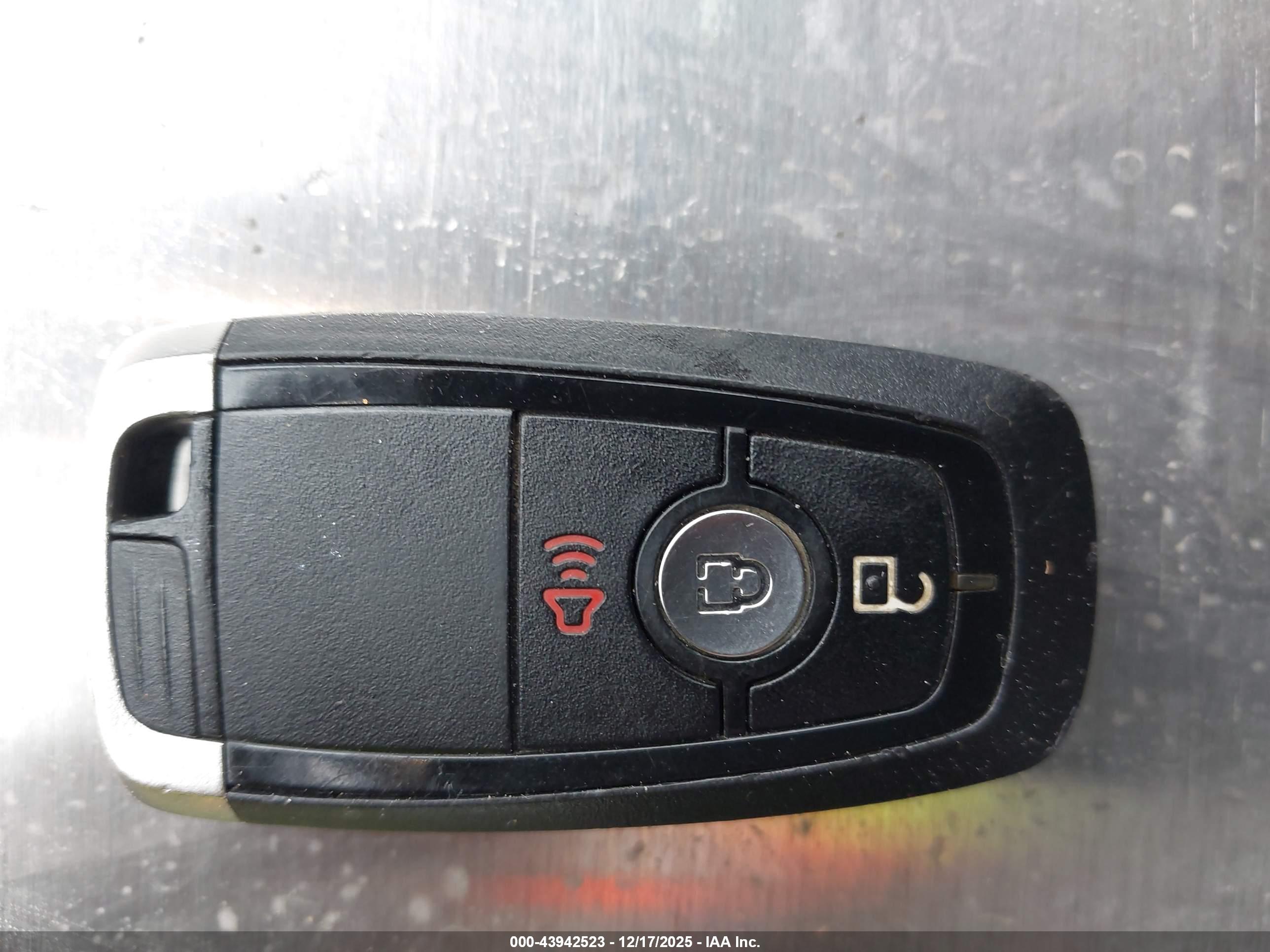 FORD ESCAPE image 11
