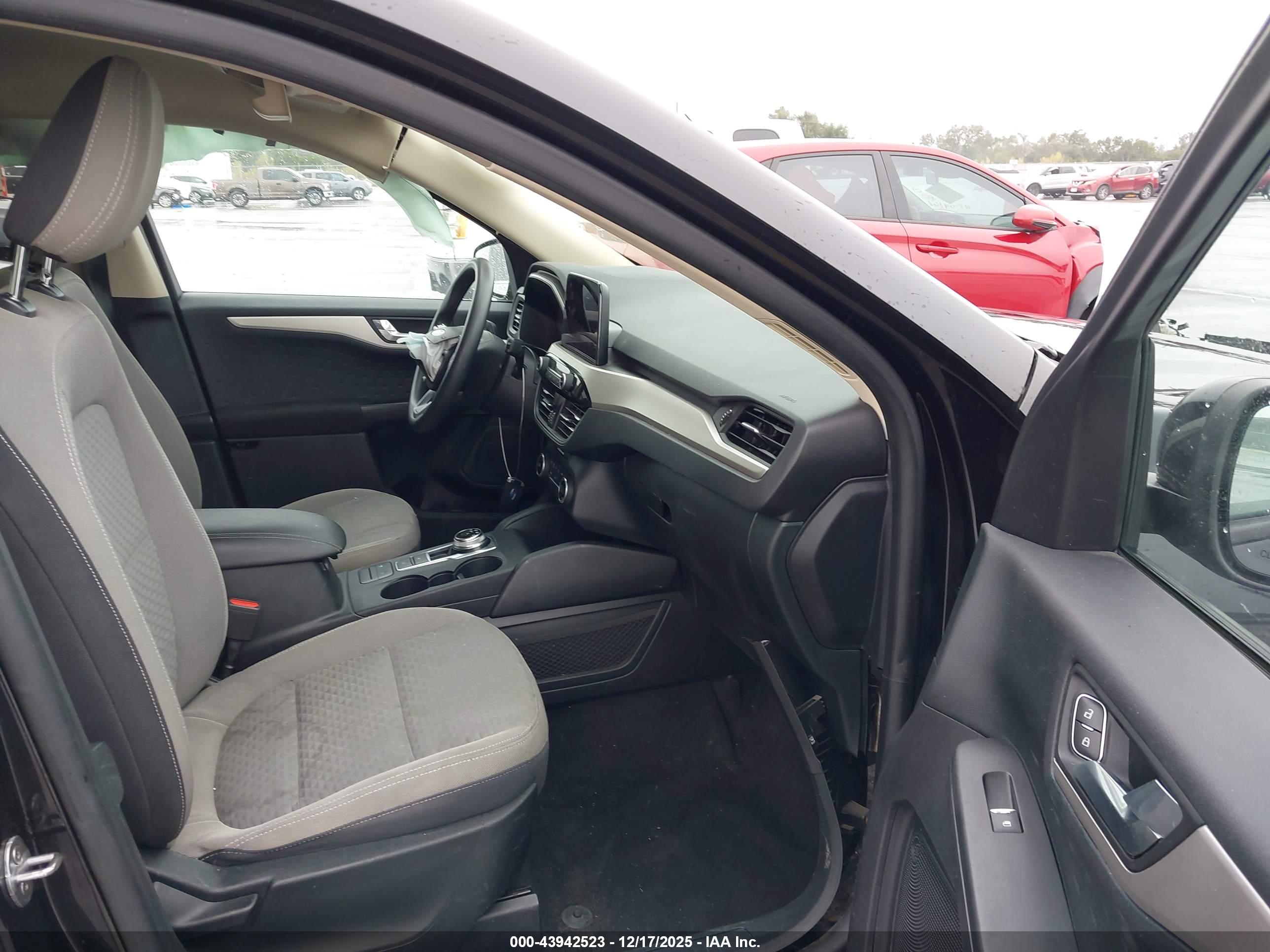 FORD ESCAPE image 5