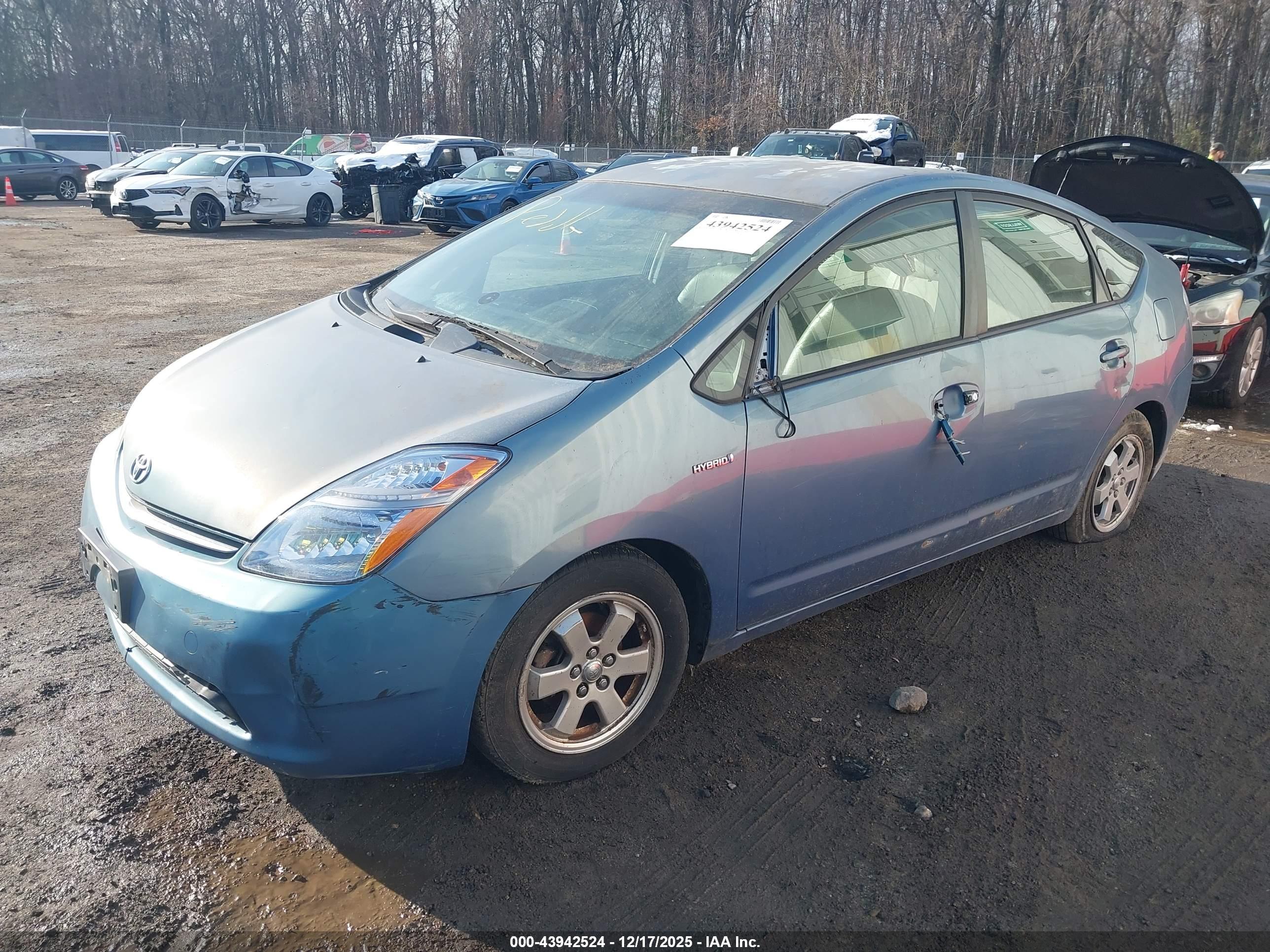 TOYOTA PRIUS image 2